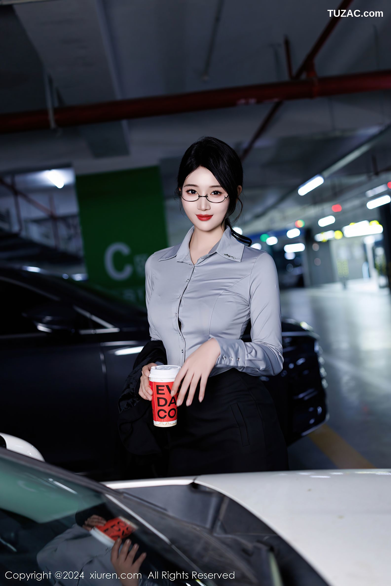 XiuRen秀人网-9567-南乔-OL灰衬衫黑色短裙黑色内衣黑丝-2024.12.09