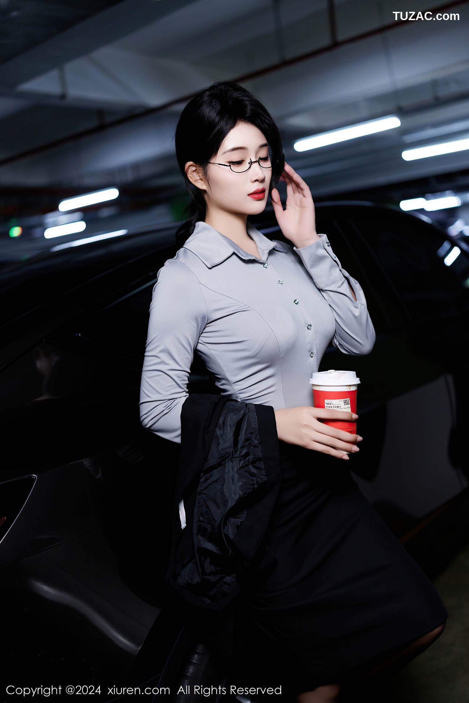 XiuRen秀人网-9567-南乔-OL灰衬衫黑色短裙黑色内衣黑丝-2024.12.09