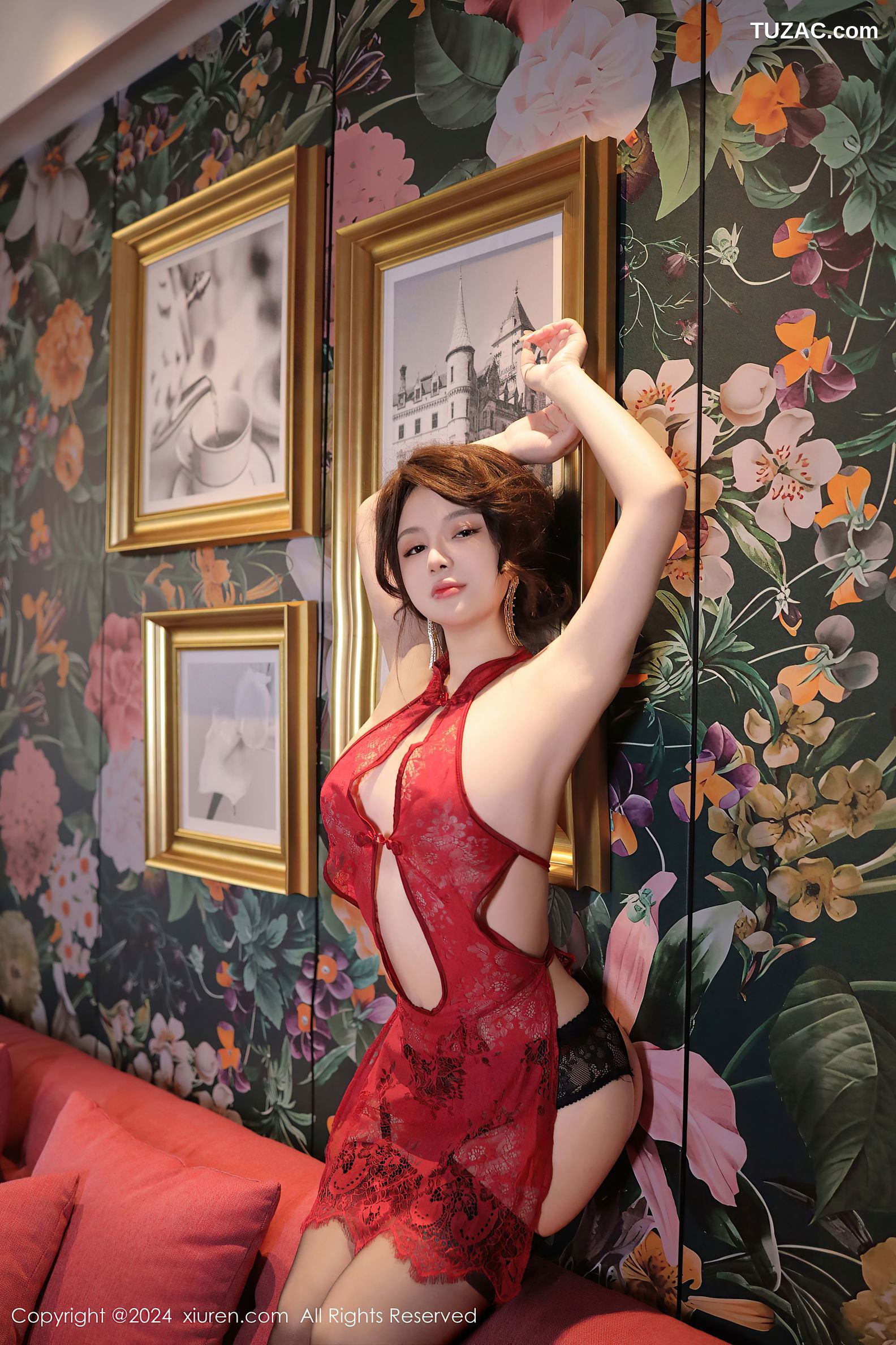 XiuRen秀人网-9572-沈思怡-古风红色肚兜旗袍内衣黑丝爆乳-2024.12.10