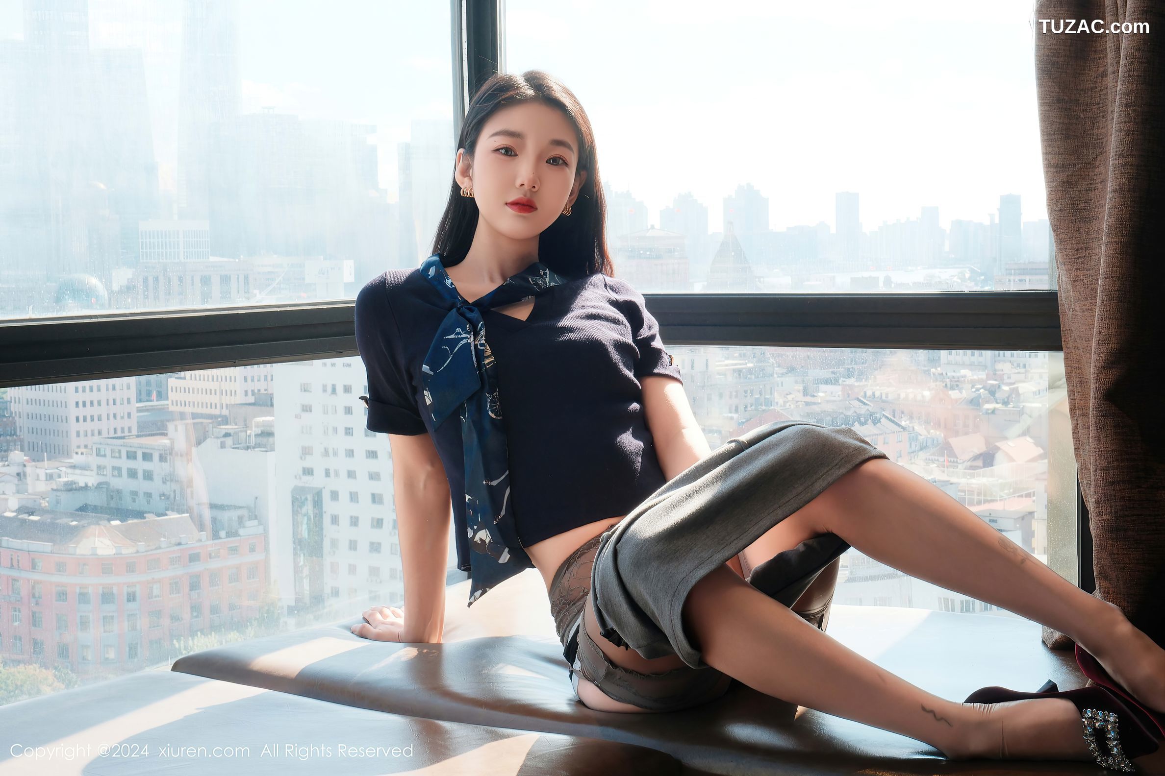 XiuRen秀人网-9580-希恬儿-深蓝T灰短裙三套内衣-2024.12.11