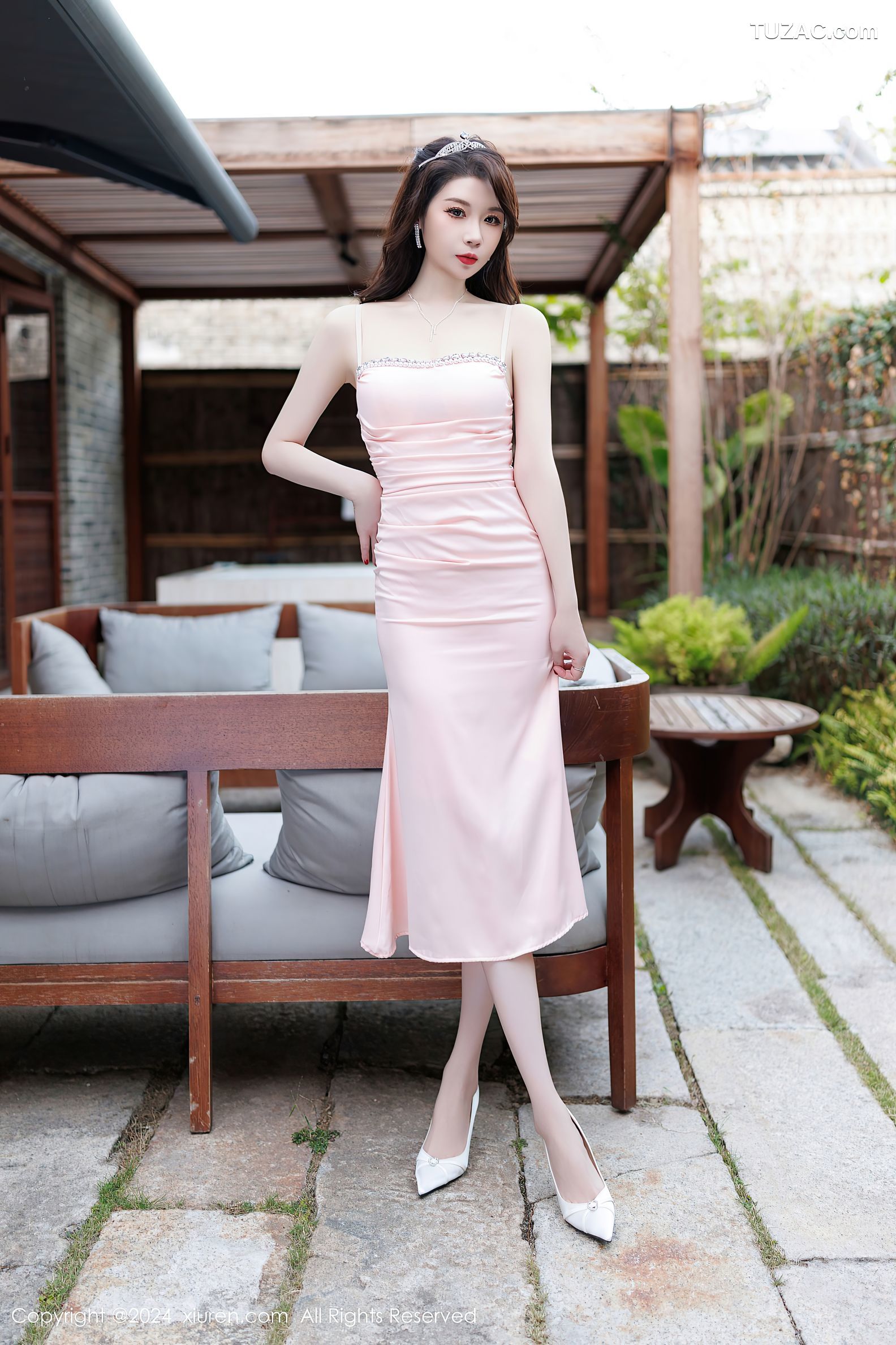XiuRen秀人网-9584-梦心玥-淡粉色吊带连衣裙红色内衣-2024.12.11