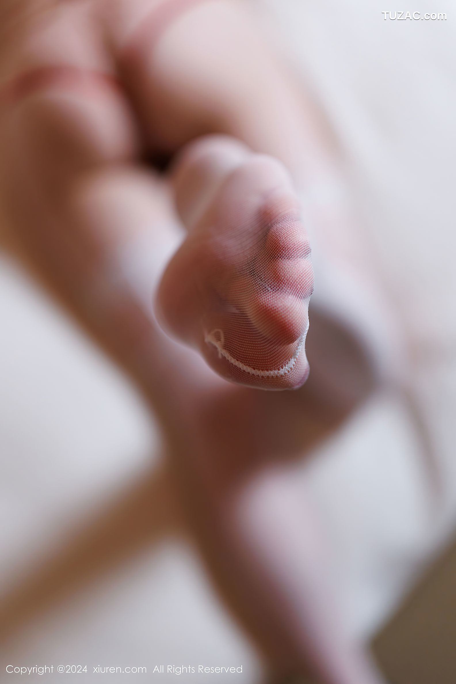 XiuRen秀人网-9584-梦心玥-淡粉色吊带连衣裙红色内衣-2024.12.11