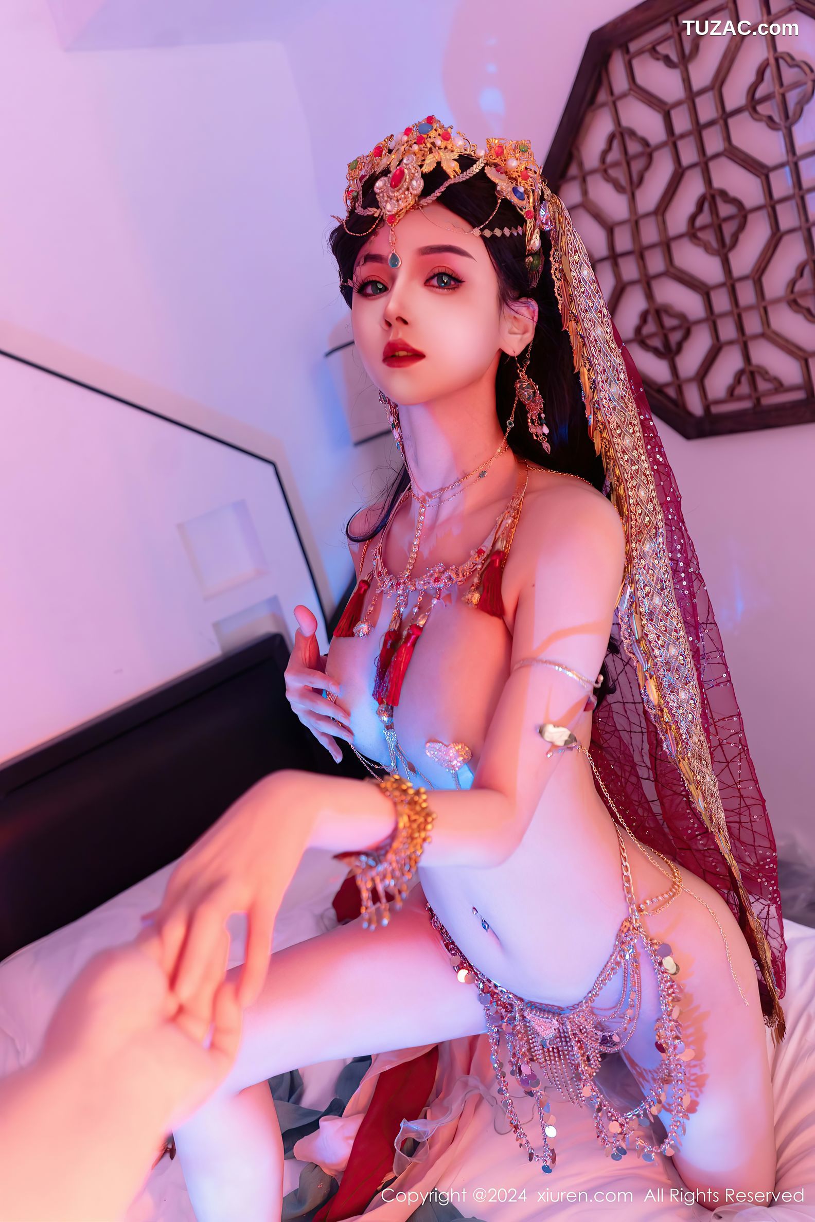 XiuRen秀人网-9585-不吃冰淇淋-新人异域风情芭比娃娃金链内衣爆乳-2024.12.12