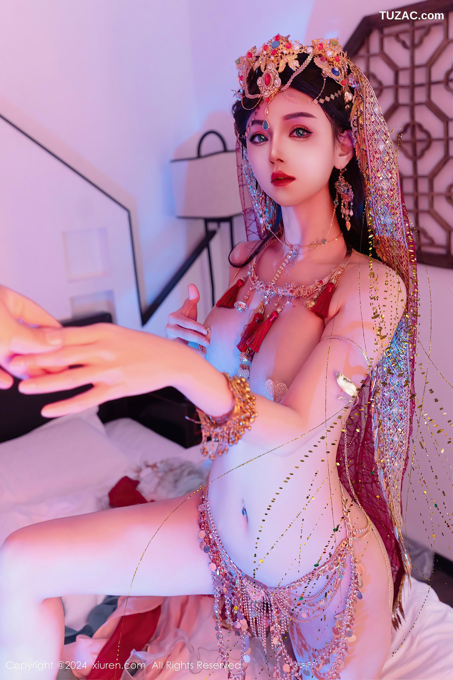 XiuRen秀人网-9585-不吃冰淇淋-新人异域风情芭比娃娃金链内衣爆乳-2024.12.12