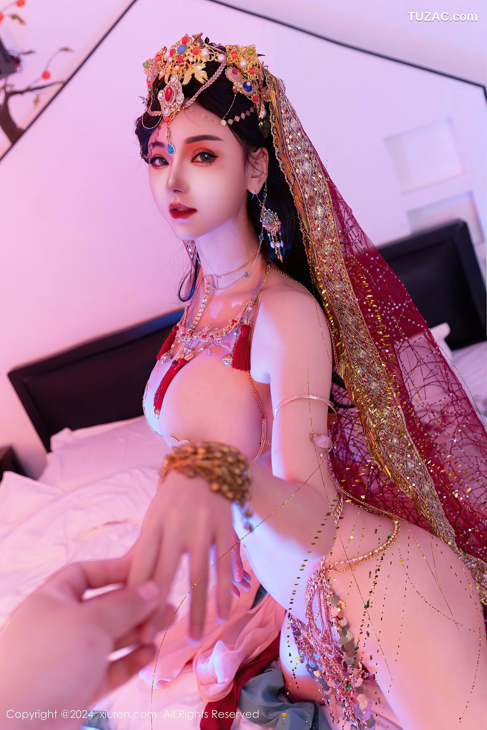 XiuRen秀人网-9585-不吃冰淇淋-新人异域风情芭比娃娃金链内衣爆乳-2024.12.12