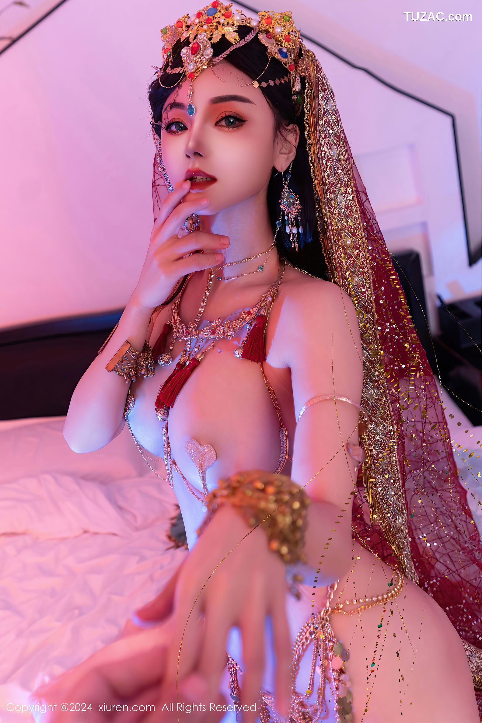 XiuRen秀人网-9585-不吃冰淇淋-新人异域风情芭比娃娃金链内衣爆乳-2024.12.12