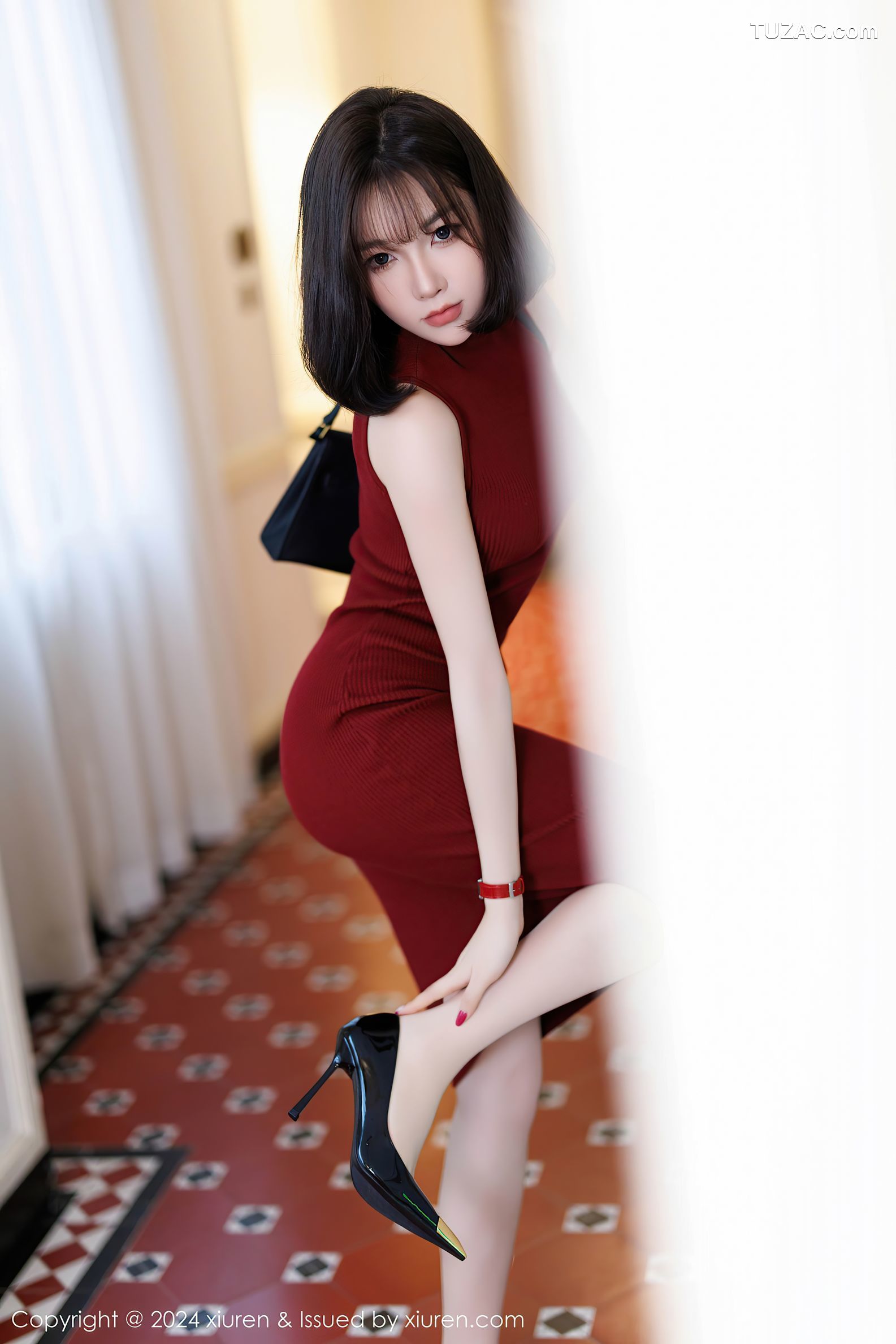 XiuRen秀人网-9589-徐莉芝Booty-红色针织连身裙淡紫内衣-2024.12.12