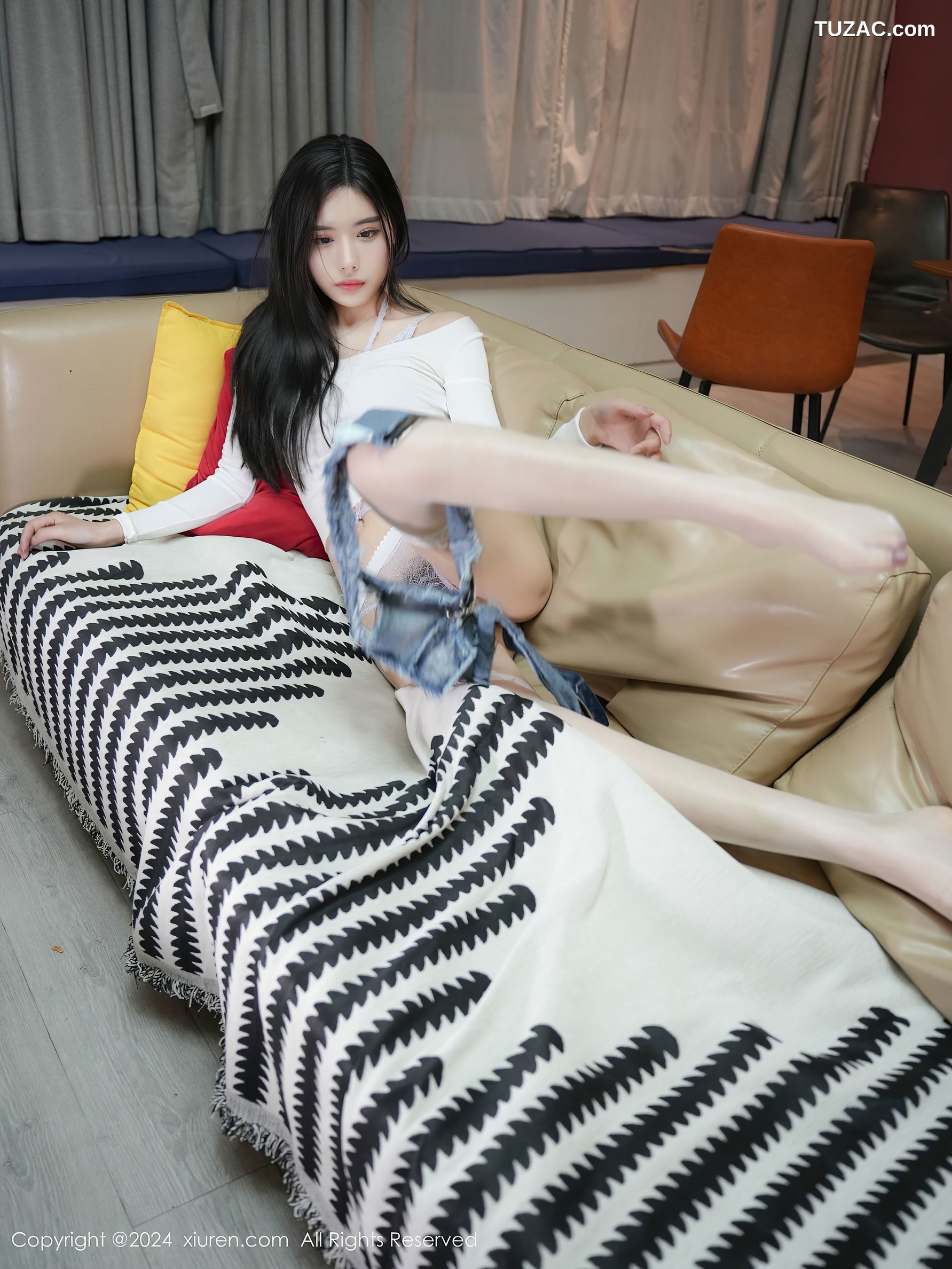 XiuRen秀人网-9598-Erikaki-白T超短牛仔裤爆乳-2024.12.13