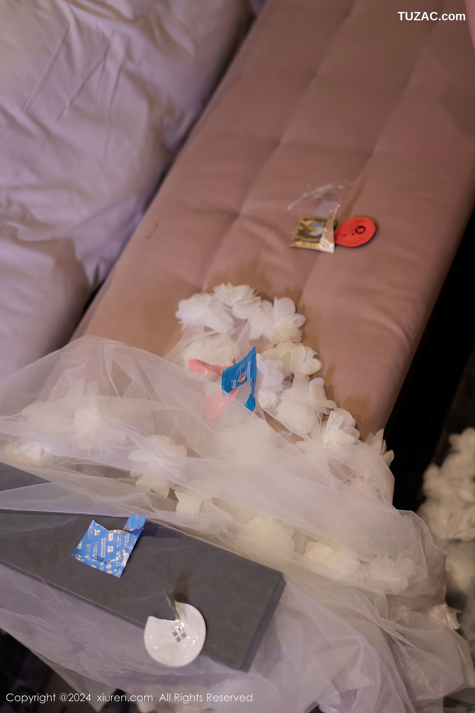 XiuRen秀人网-9601-桃妖夭-白色婚纱剧情爆乳-2024.12.13