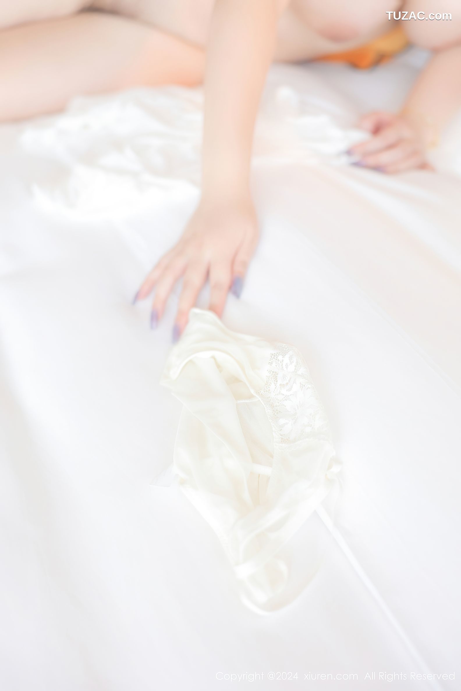 XiuRen秀人网-9615-Lena-童颜巨乳少女-2024.12.18