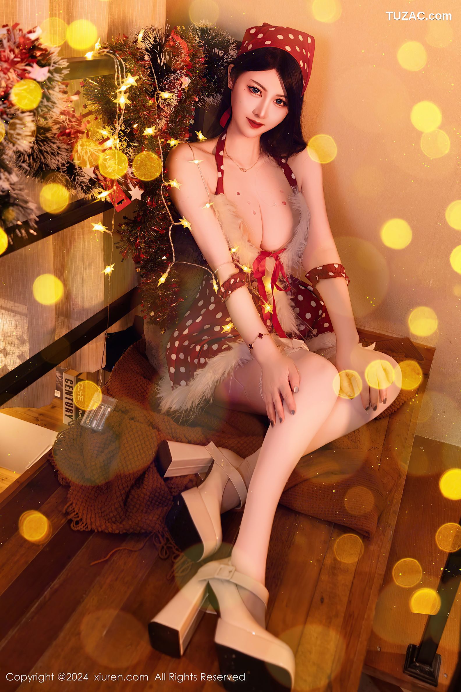 XiuRen秀人网-9618-诗诗kiki-情趣圣诞装爆乳-2024.12.18