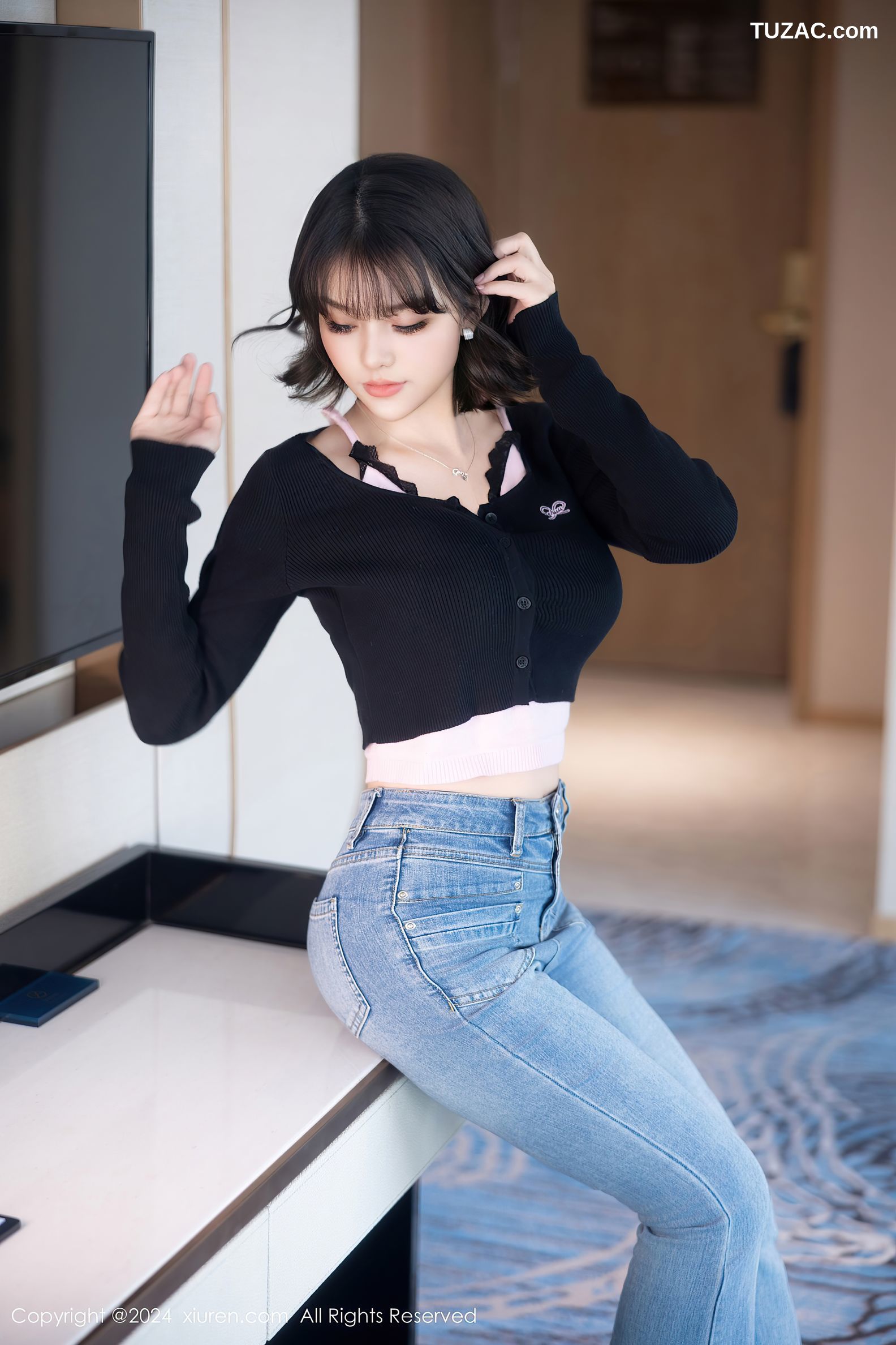 XiuRen秀人网-9620-黎苏苏-黑T牛仔裤黑蕾丝内衣黑丝-2024.12.19