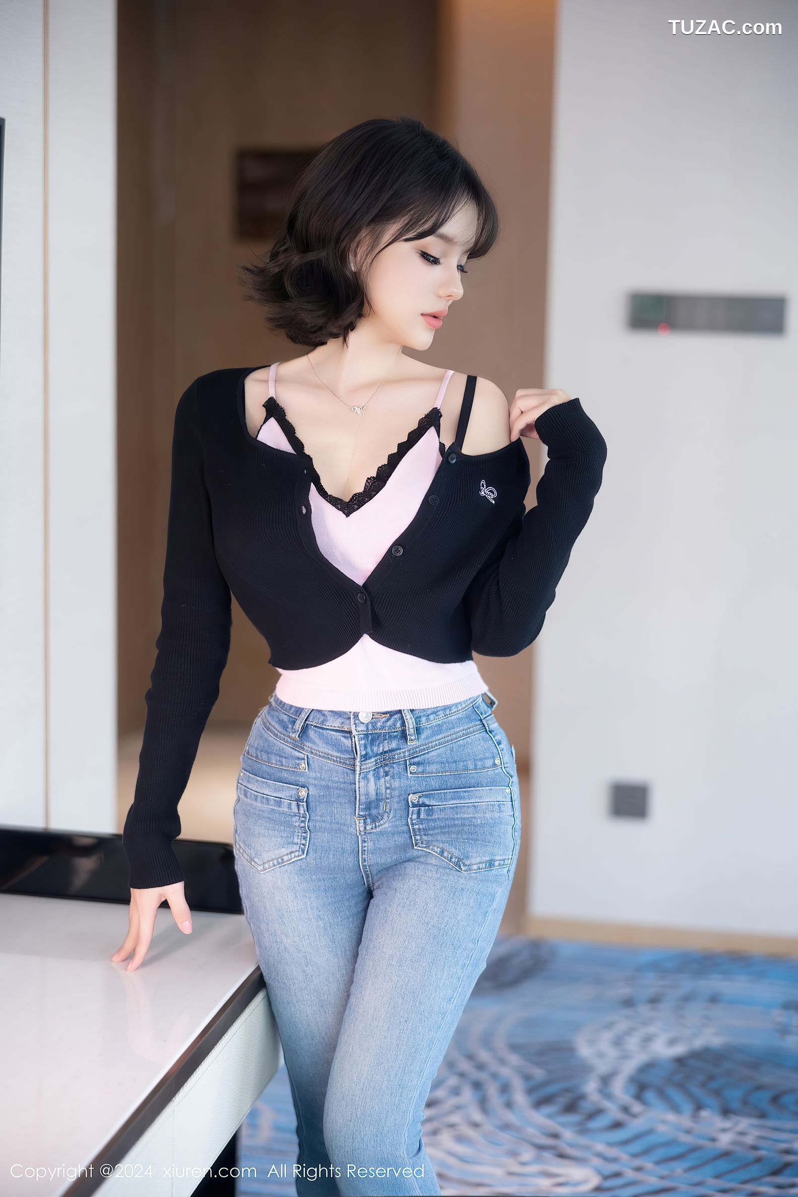 XiuRen秀人网-9620-黎苏苏-黑T牛仔裤黑蕾丝内衣黑丝-2024.12.19