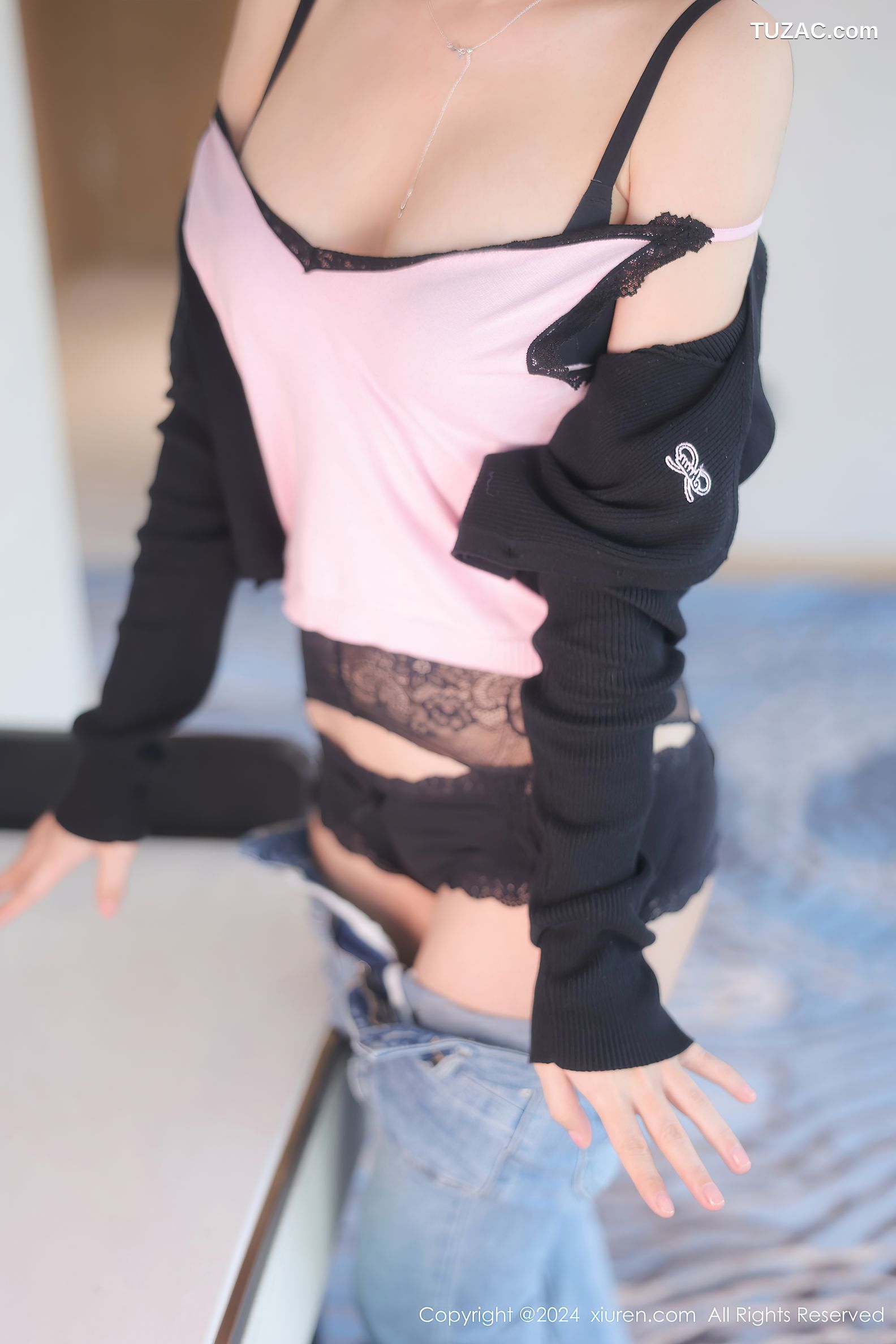 XiuRen秀人网-9620-黎苏苏-黑T牛仔裤黑蕾丝内衣黑丝-2024.12.19