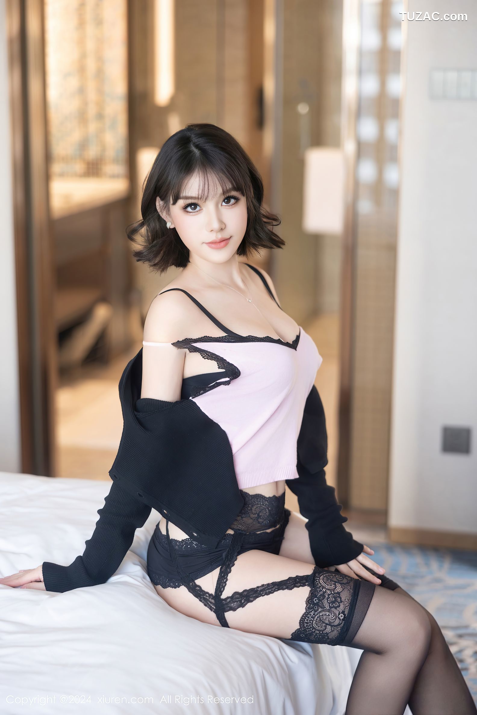 XiuRen秀人网-9620-黎苏苏-黑T牛仔裤黑蕾丝内衣黑丝-2024.12.19