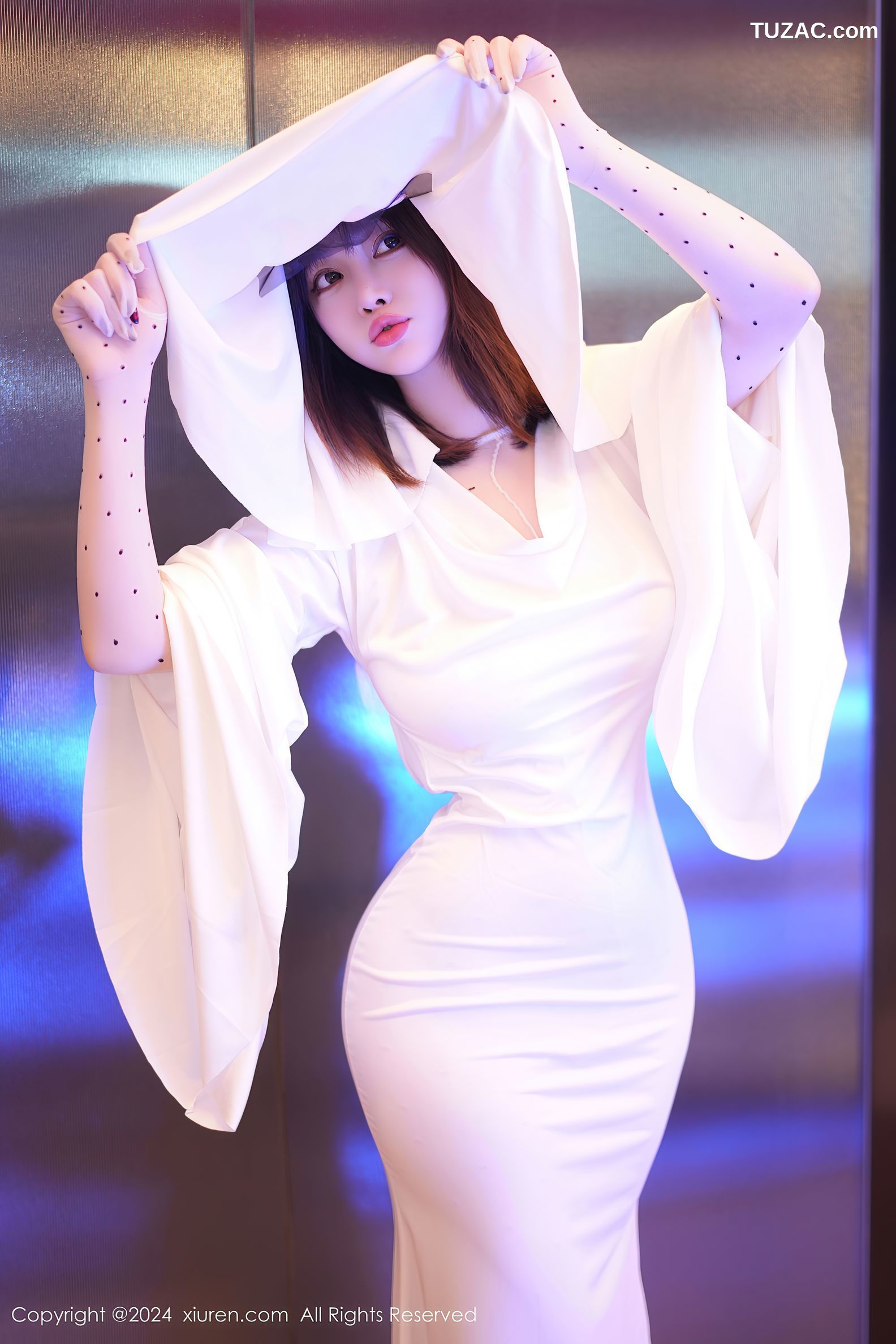 XiuRen秀人网-9629-王雨纯-万圣节白裙-透视白丝连体袜爆乳-2024.12.20