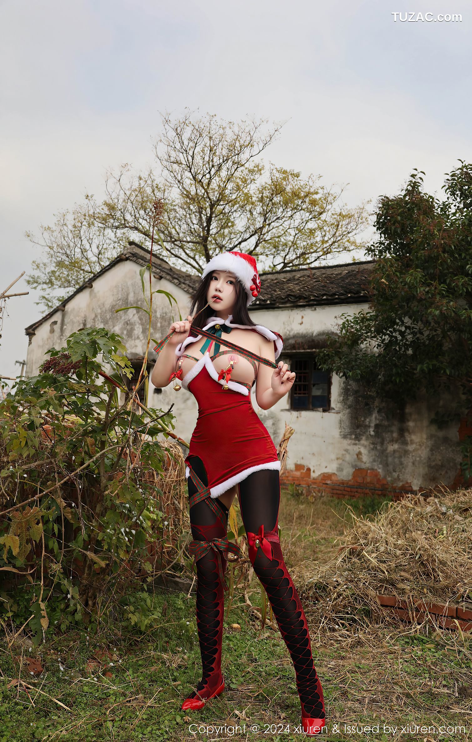 XiuRen秀人网-9630-小薯条nienie-情趣圣诞装户外爆乳-2024.12.20