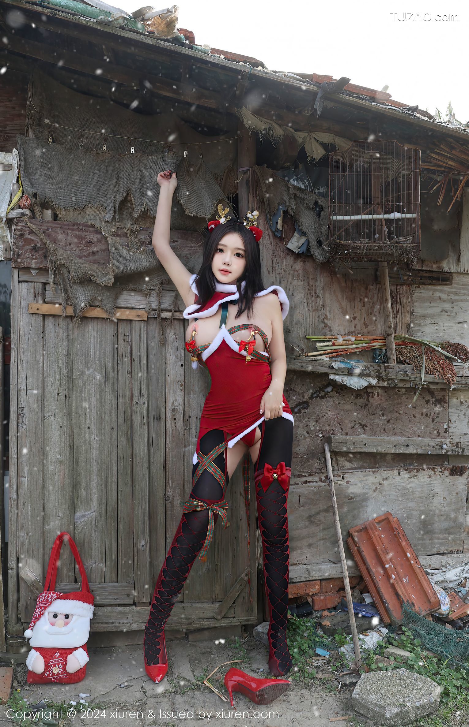 XiuRen秀人网-9630-小薯条nienie-情趣圣诞装户外爆乳-2024.12.20