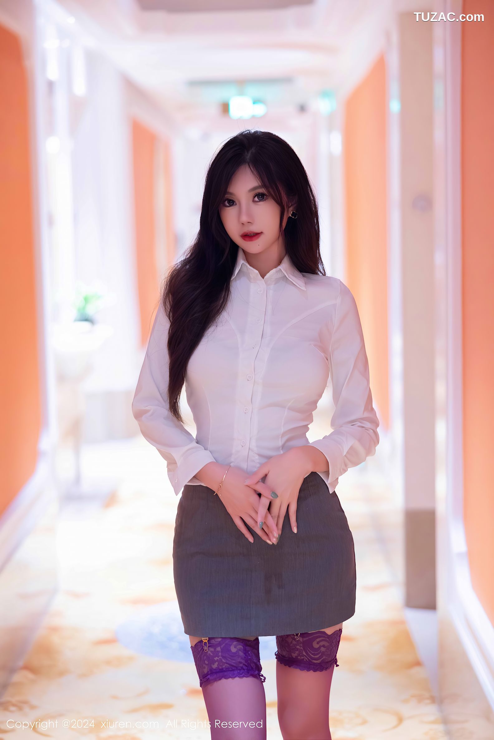 XiuRen秀人网-9631-绮里嘉ula-OL白衬衫灰短裙紫色蕾丝内衣-2024.12.20