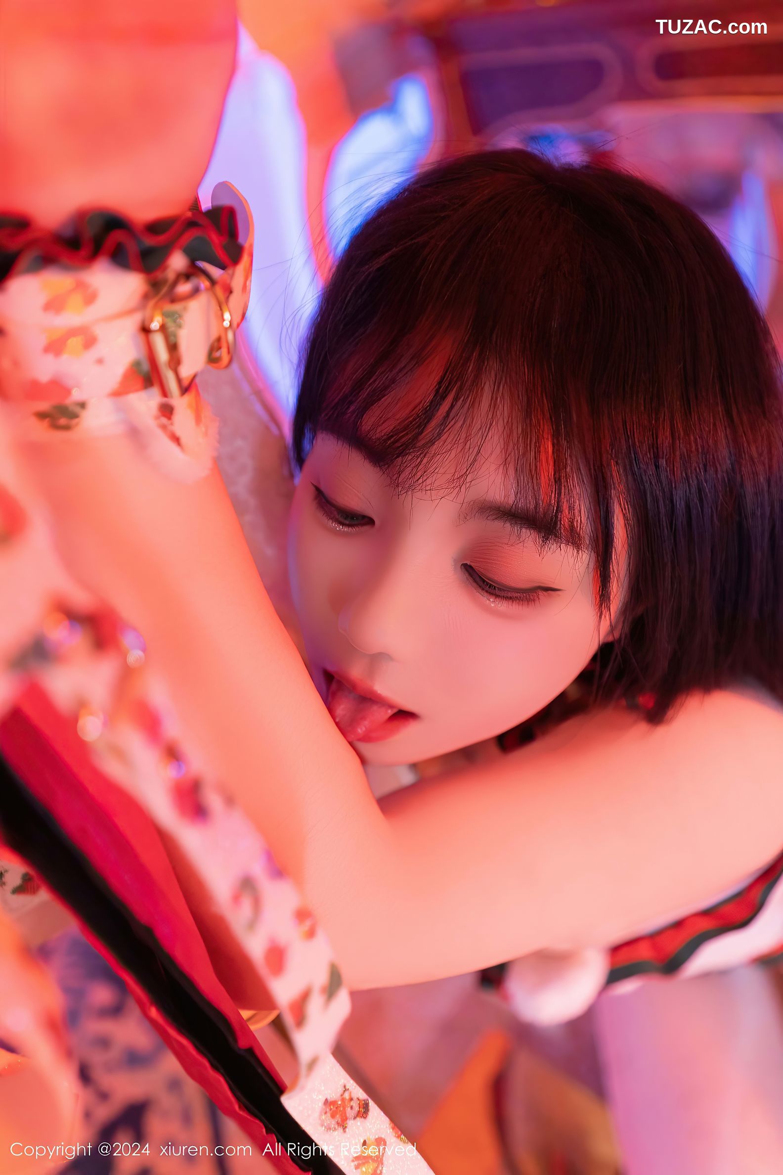 XiuRen秀人网-9638-软情-捆绑萝莉节日-2024.12.23