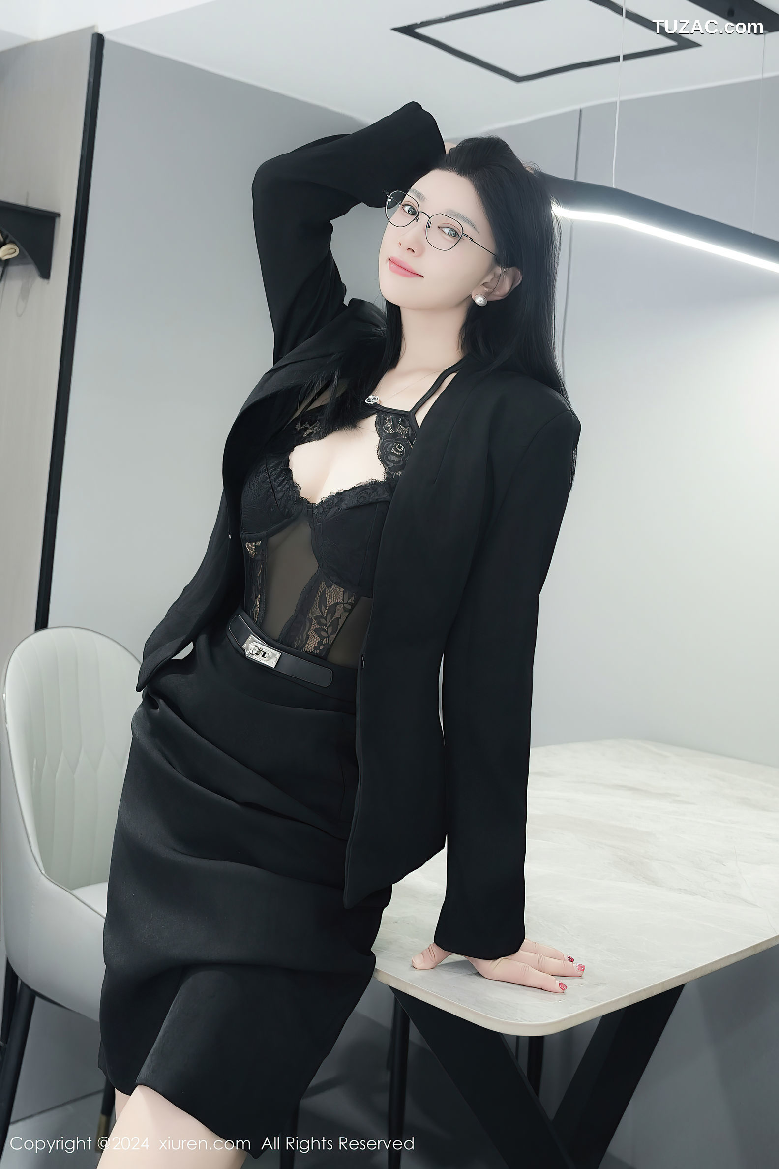 XiuRen秀人网-9639-雅茹老师-OL黑色裙装黑蕾丝内衣-2024.12.23