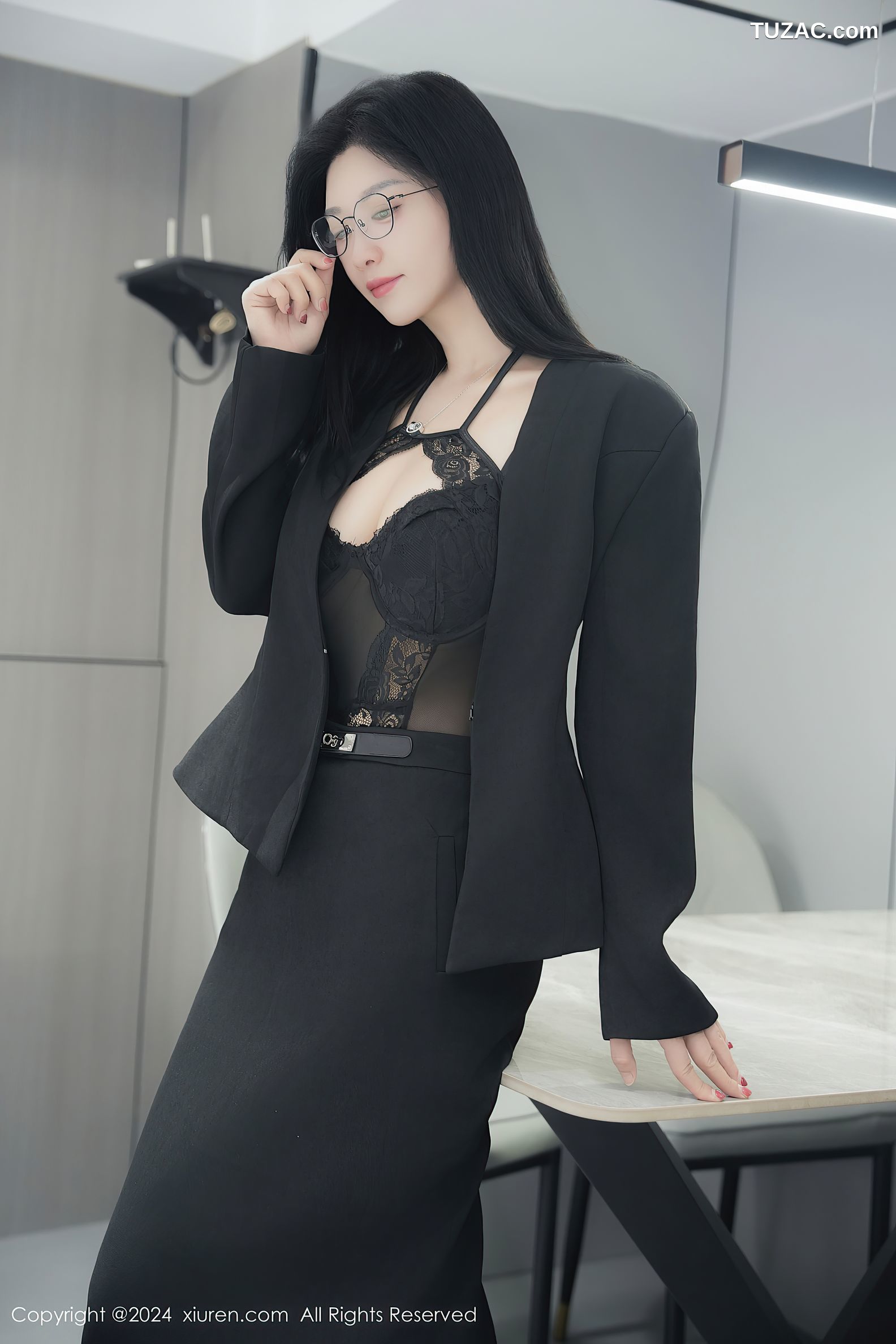 XiuRen秀人网-9639-雅茹老师-OL黑色裙装黑蕾丝内衣-2024.12.23