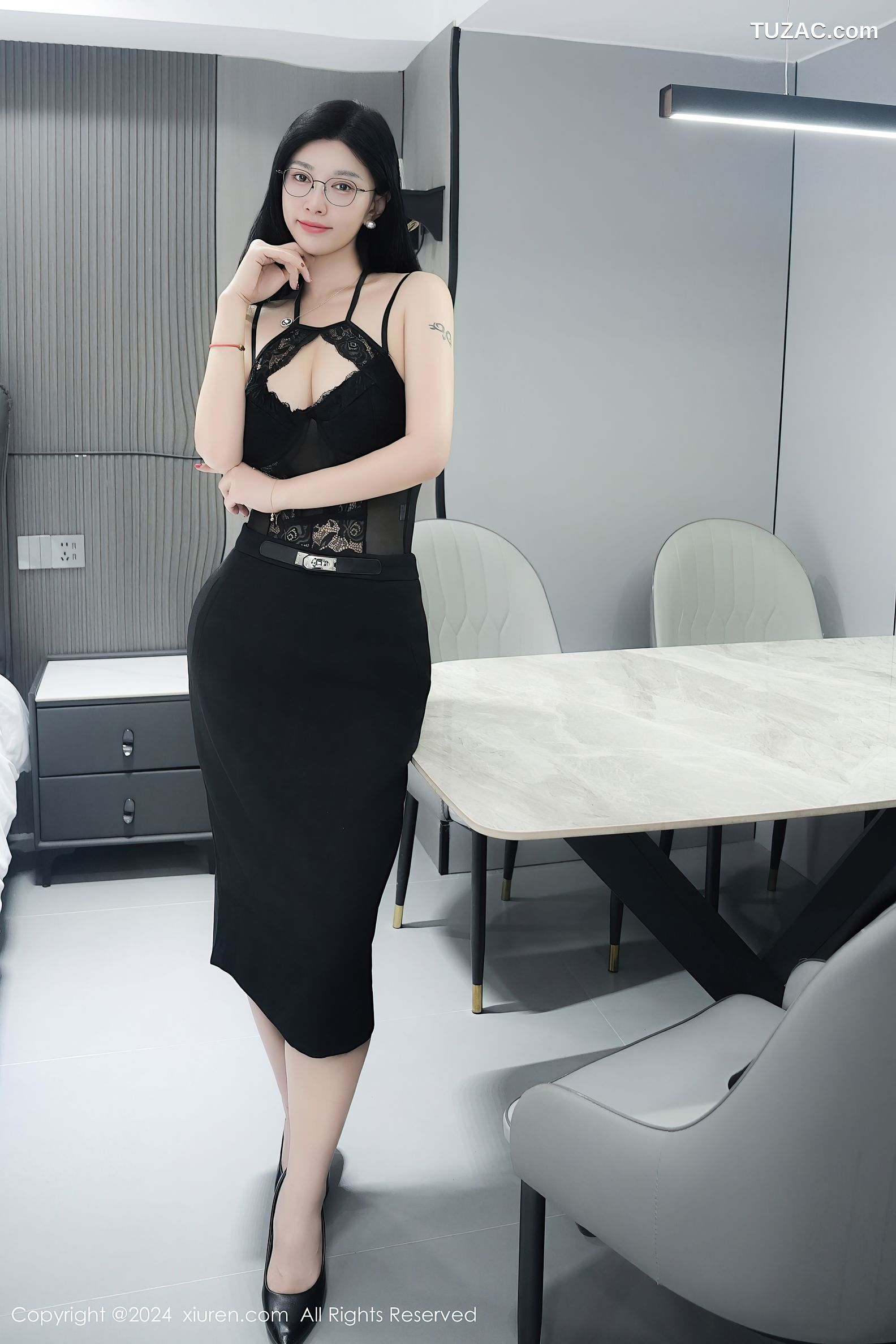 XiuRen秀人网-9639-雅茹老师-OL黑色裙装黑蕾丝内衣-2024.12.23