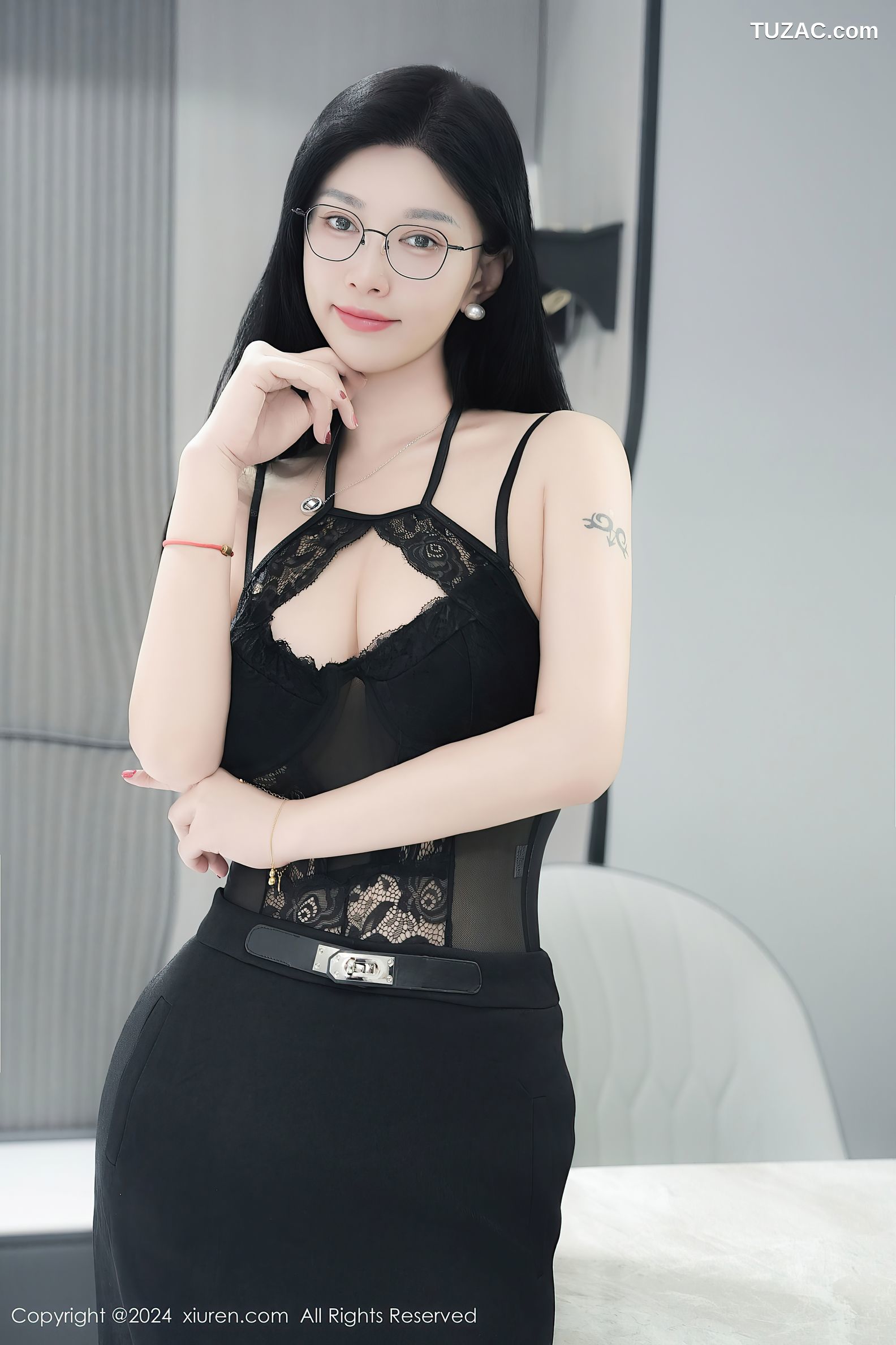 XiuRen秀人网-9639-雅茹老师-OL黑色裙装黑蕾丝内衣-2024.12.23