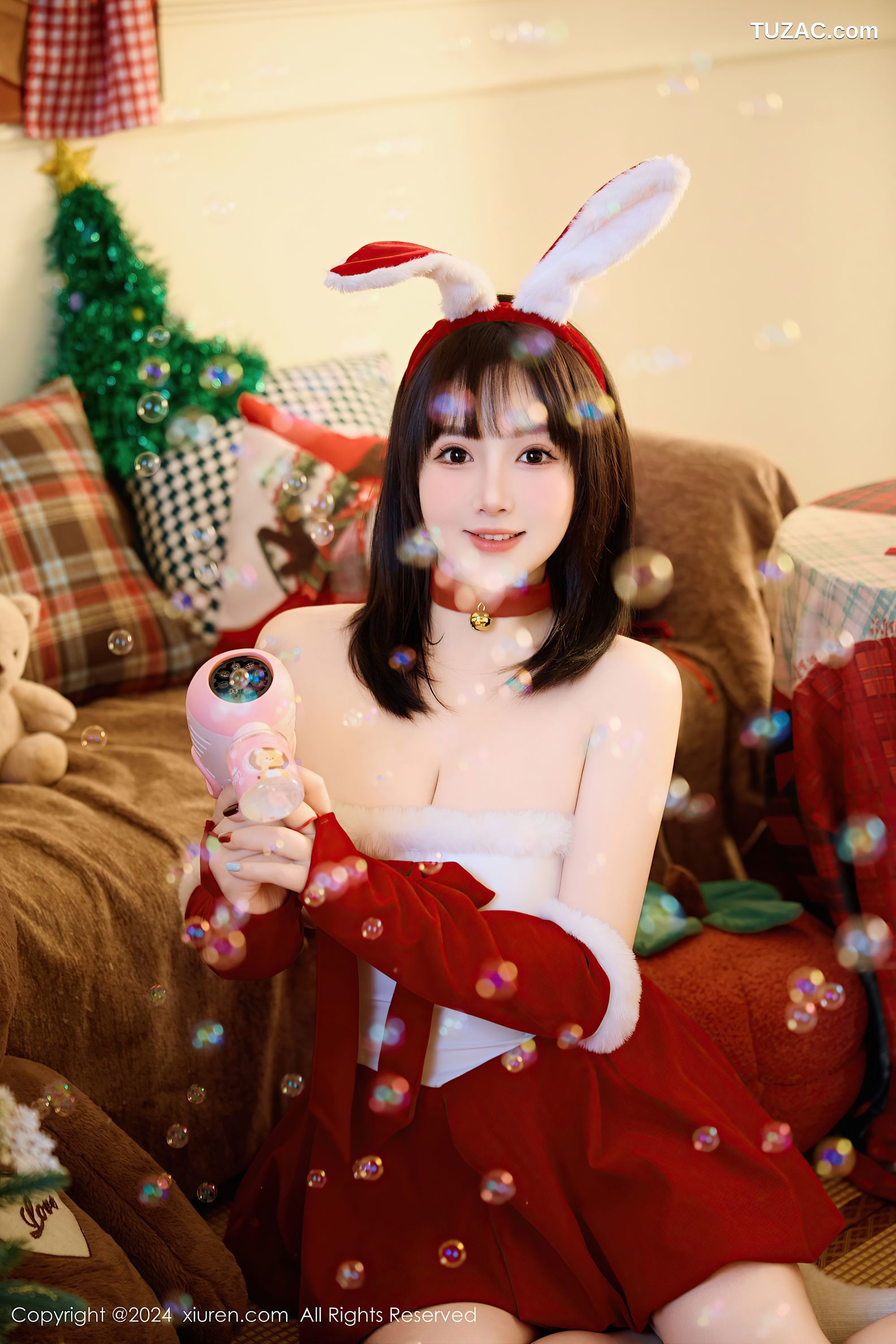 XiuRen秀人网-9656-养乐多Doll-少女兔耳情趣圣诞装-2024.12.25