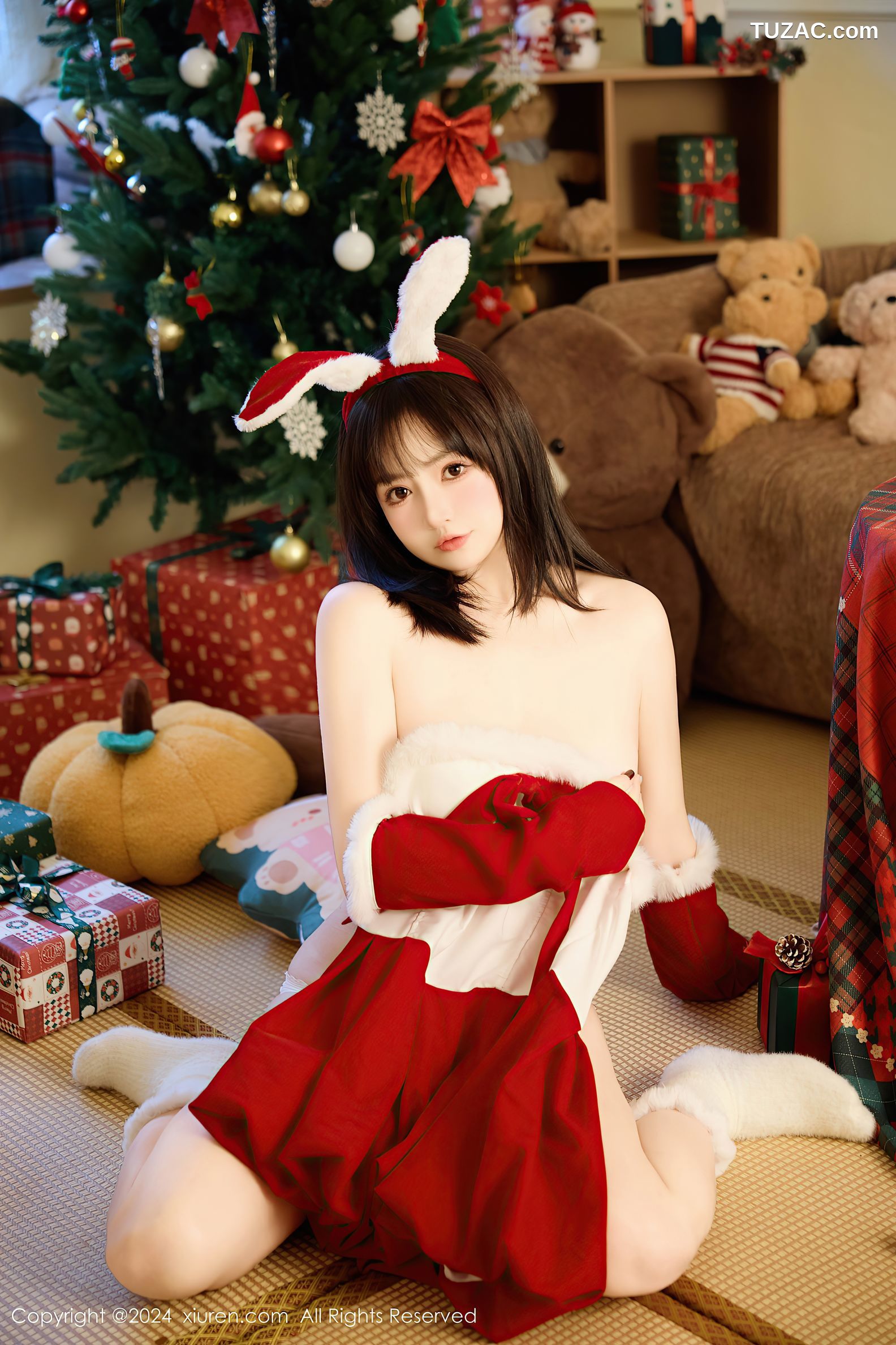 XiuRen秀人网-9656-养乐多Doll-少女兔耳情趣圣诞装-2024.12.25
