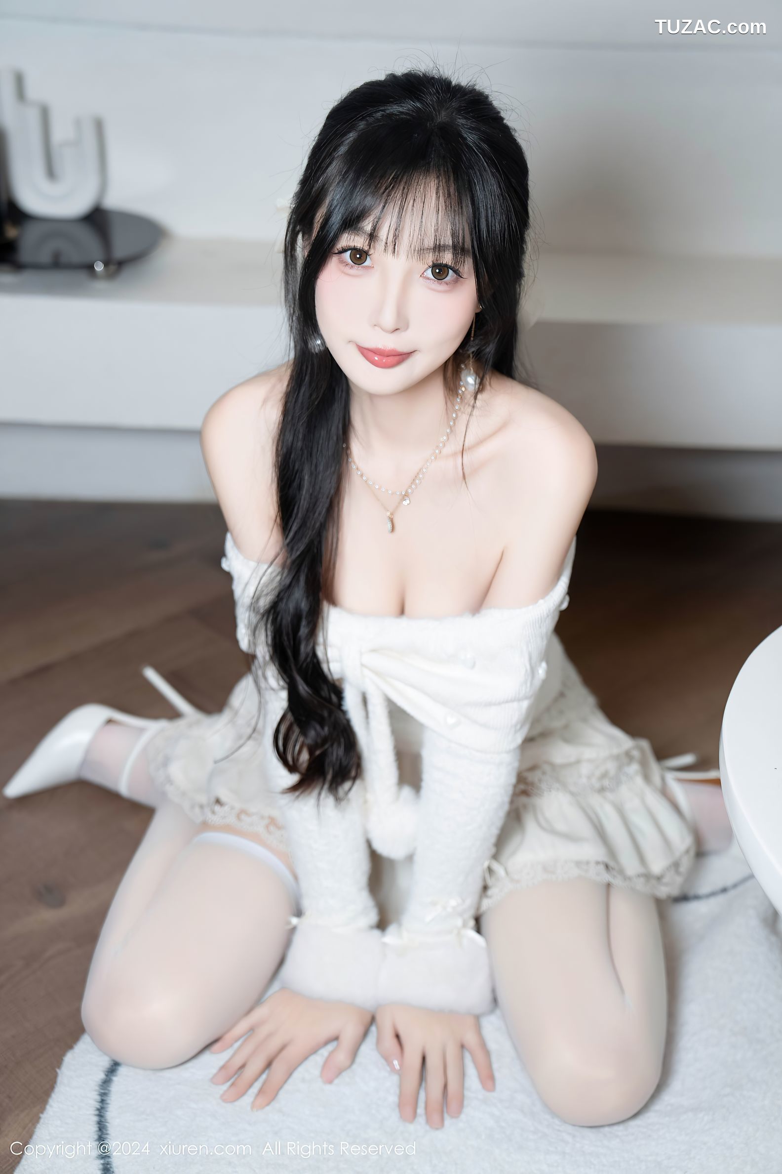 XiuRen秀人网-9658-林星阑-白色连衣短裙-红丝带情趣内衣-2024.12.25