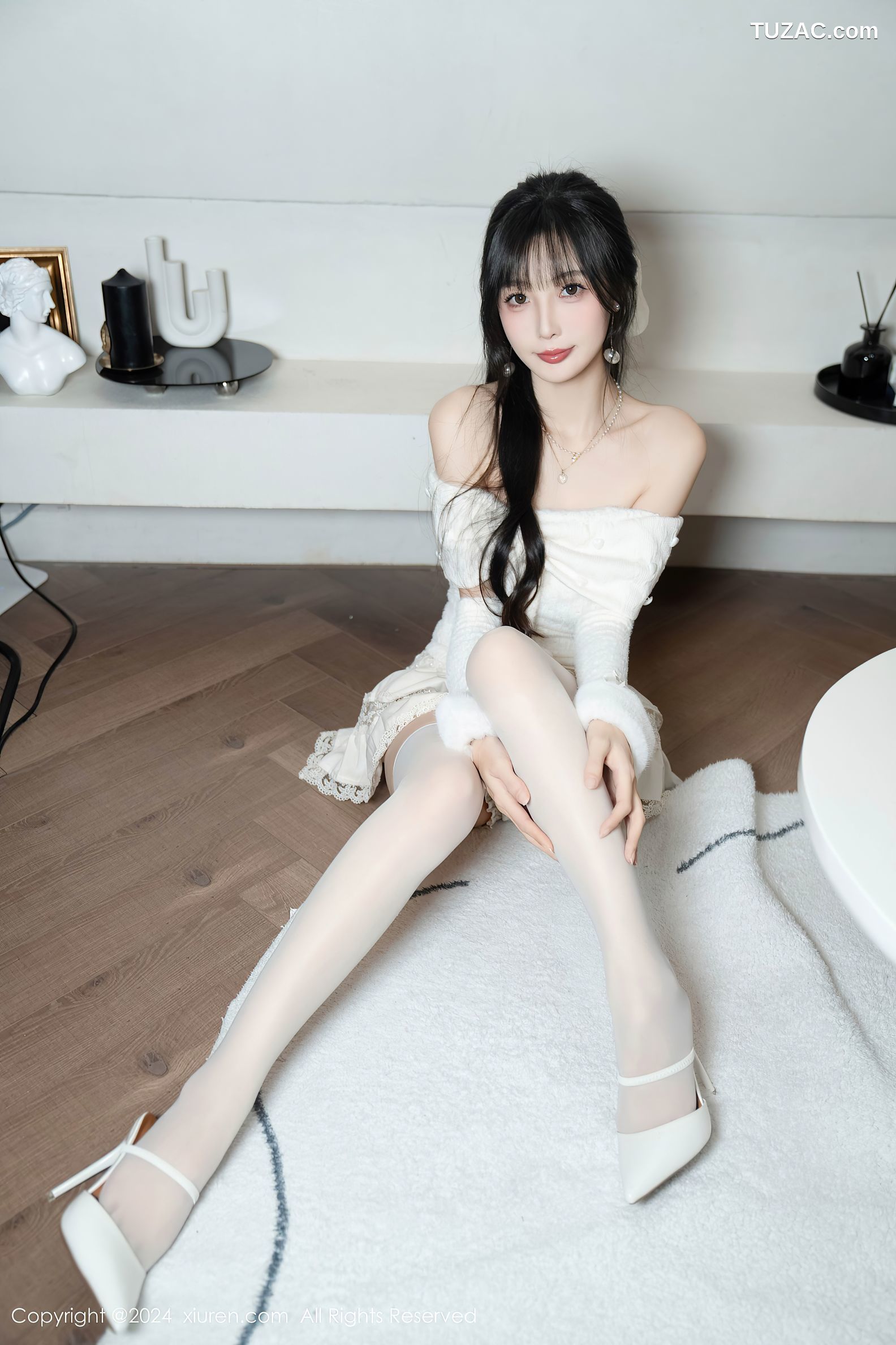 XiuRen秀人网-9658-林星阑-白色连衣短裙-红丝带情趣内衣-2024.12.25