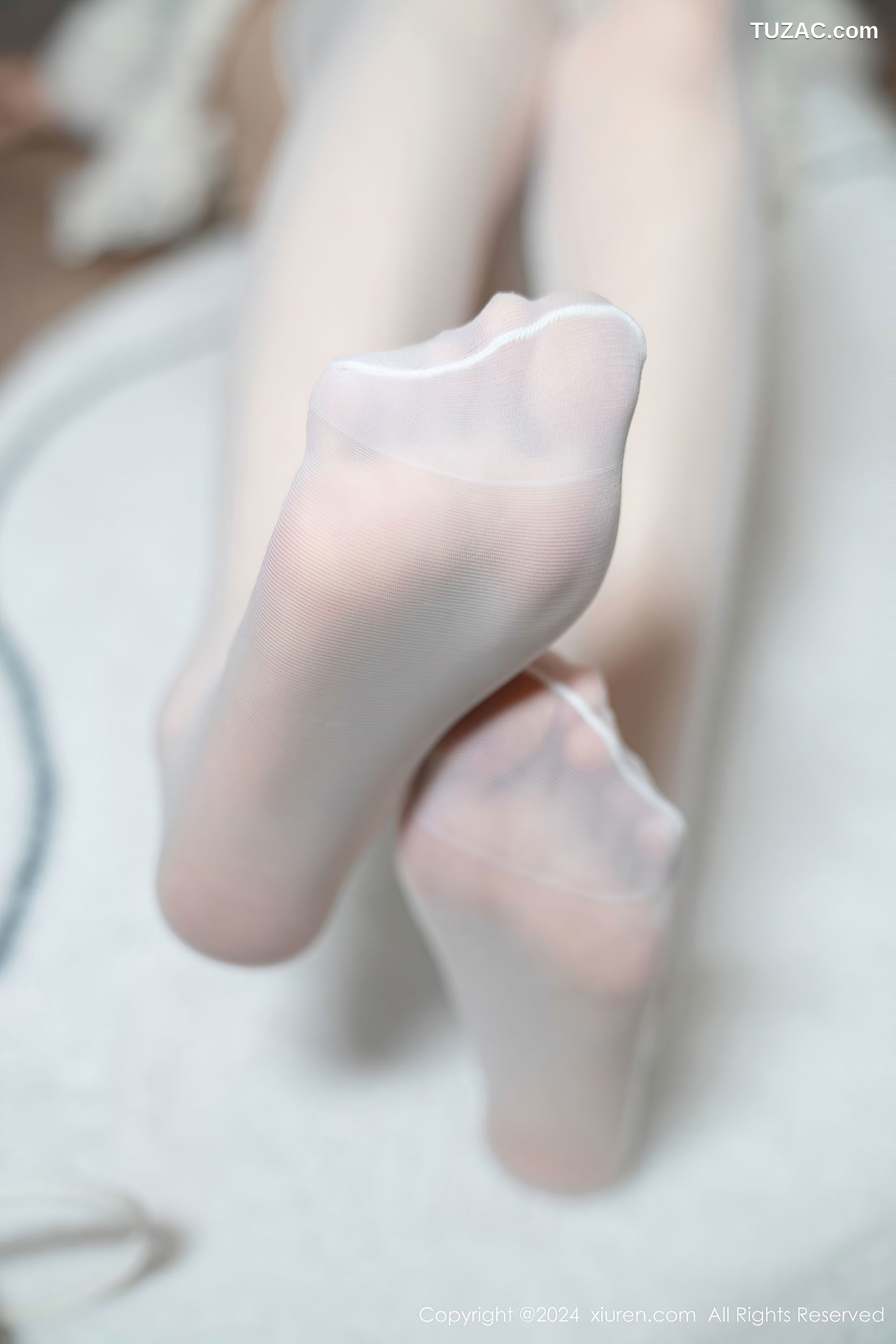 XiuRen秀人网-9658-林星阑-白色连衣短裙-红丝带情趣内衣-2024.12.25