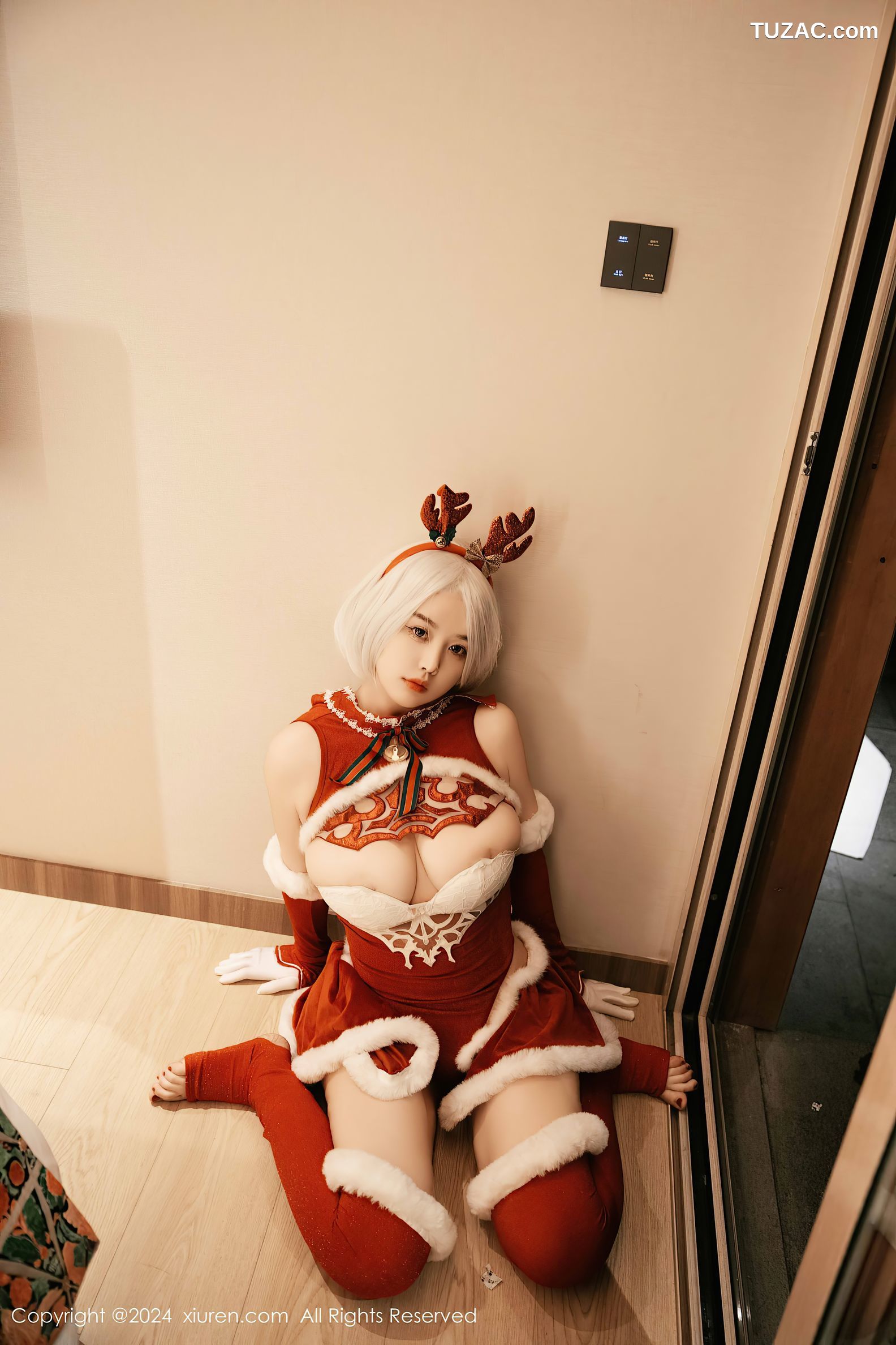 XiuRen秀人网-9660-樱桃小犊子-萝莉圣诞鹿角情趣服爆乳-2024.12.26