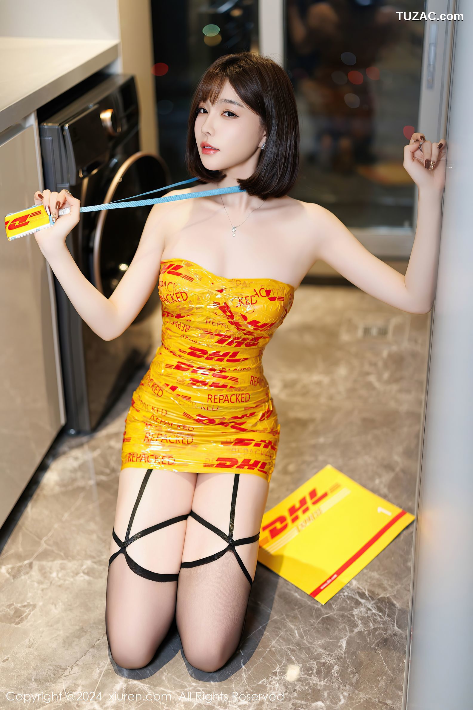 XiuRen秀人网-9664-徐莉芝Booty-胶带内衣-黑内衣黑丝-2024.12.26