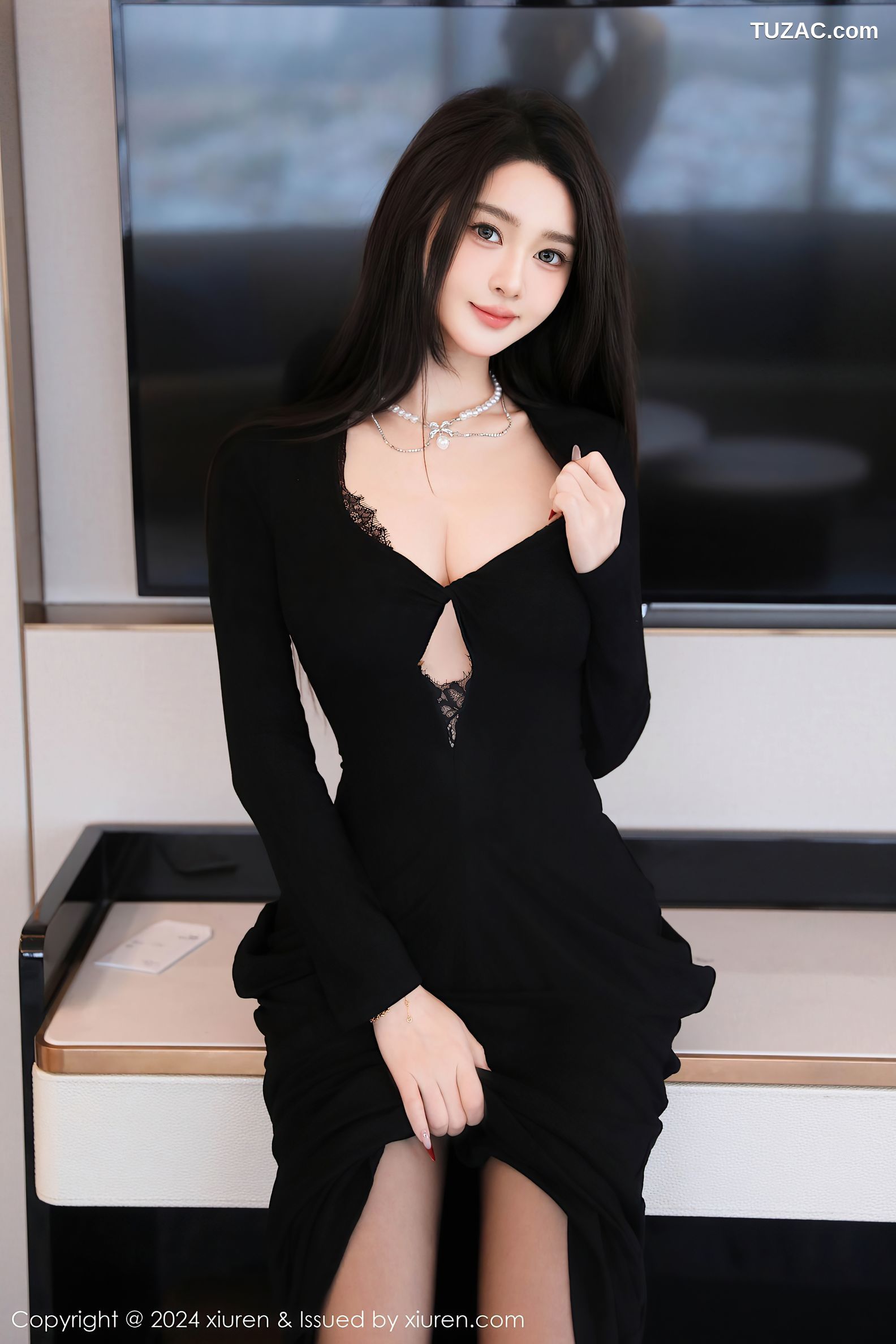 XiuRen秀人网-9670-Candy糖糖-黑色礼服豹纹内衣黑丝-2024.12.27