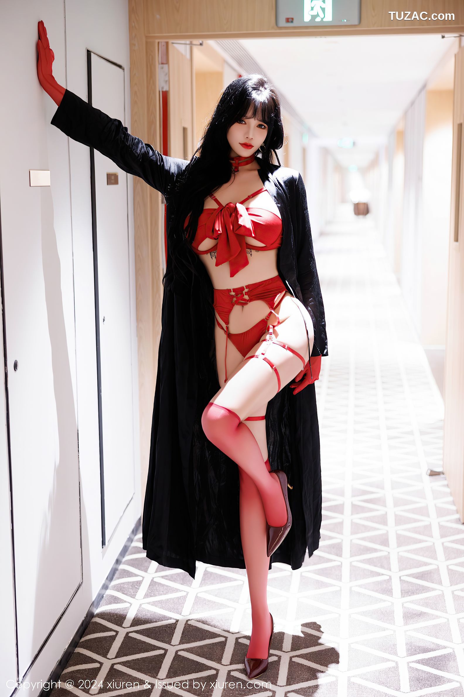 XiuRen秀人网-9671-娜比-黑大衣真空红色情趣内衣-2024.12.27