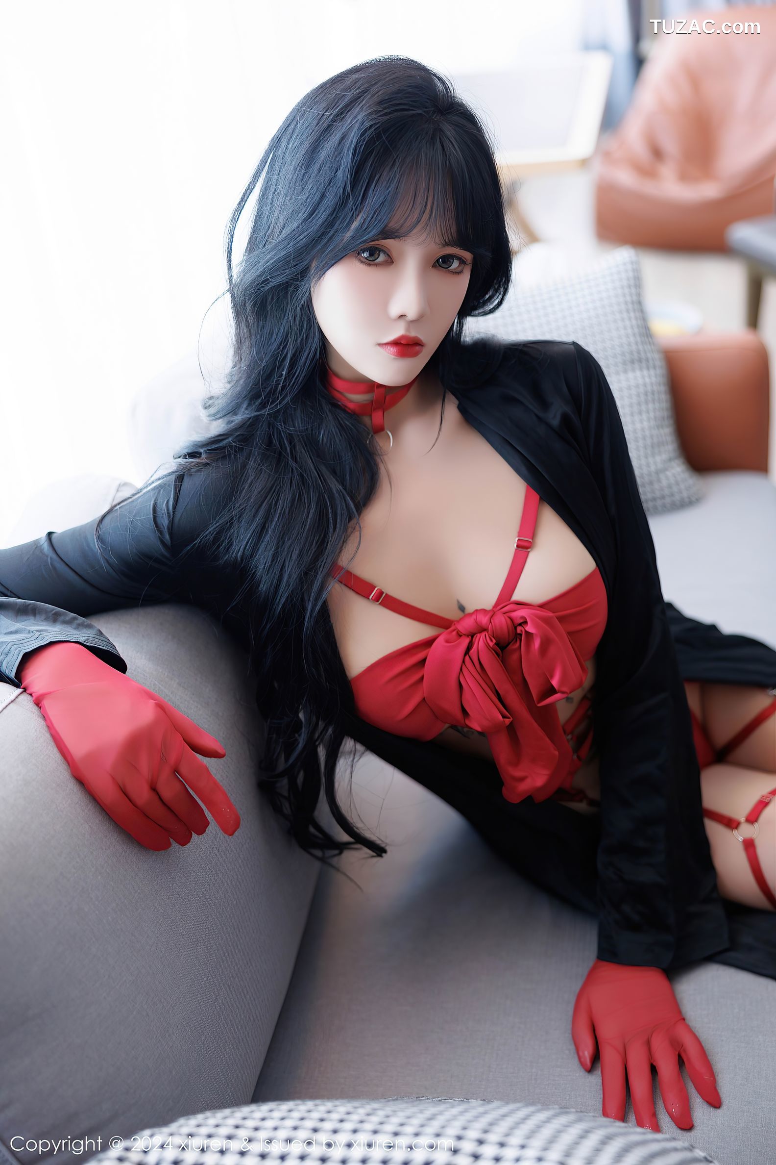 XiuRen秀人网-9671-娜比-黑大衣真空红色情趣内衣-2024.12.27