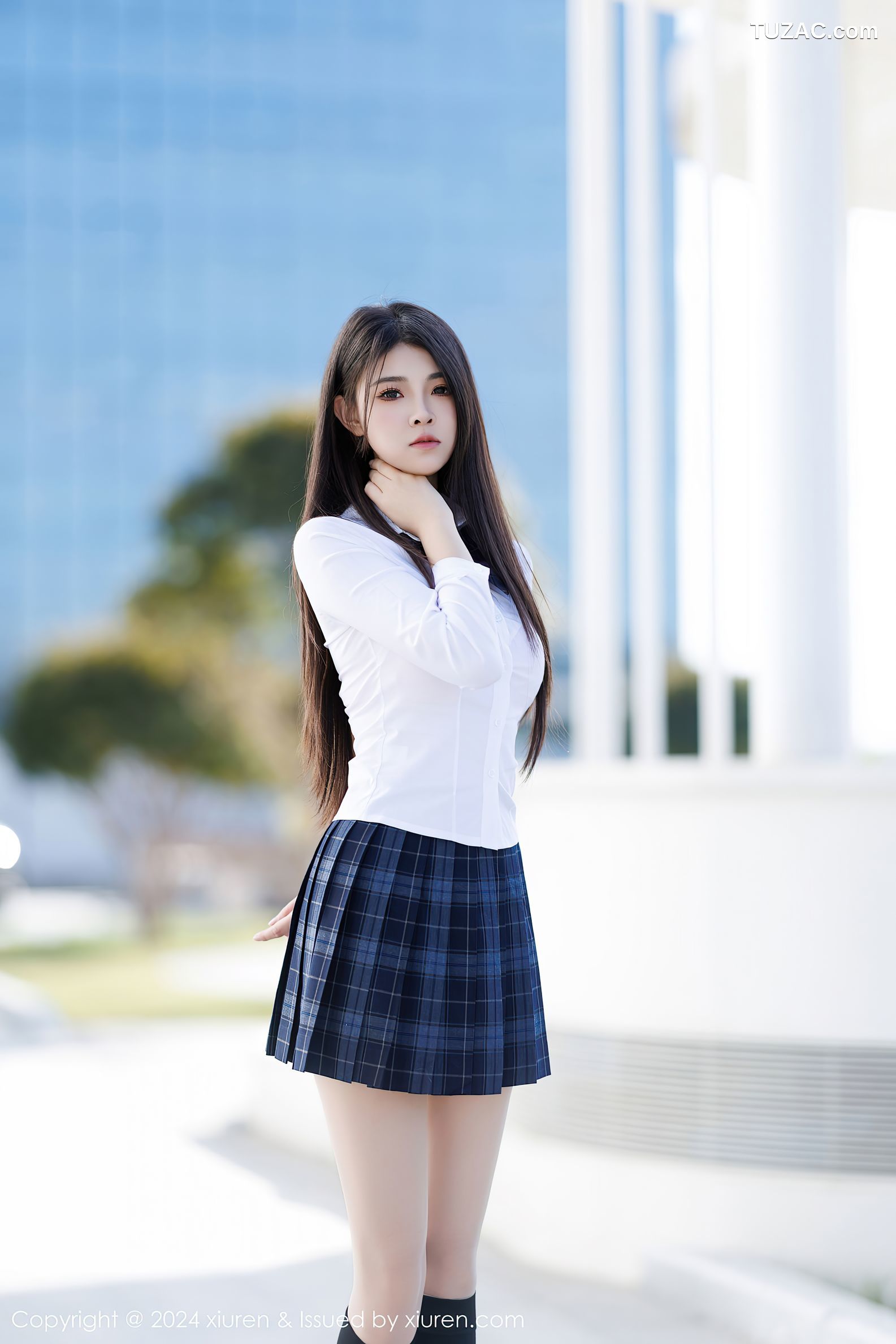 XiuRen秀人网-9682-初梦瑶-校园少女白衬衫格子短裙-2024.12.30