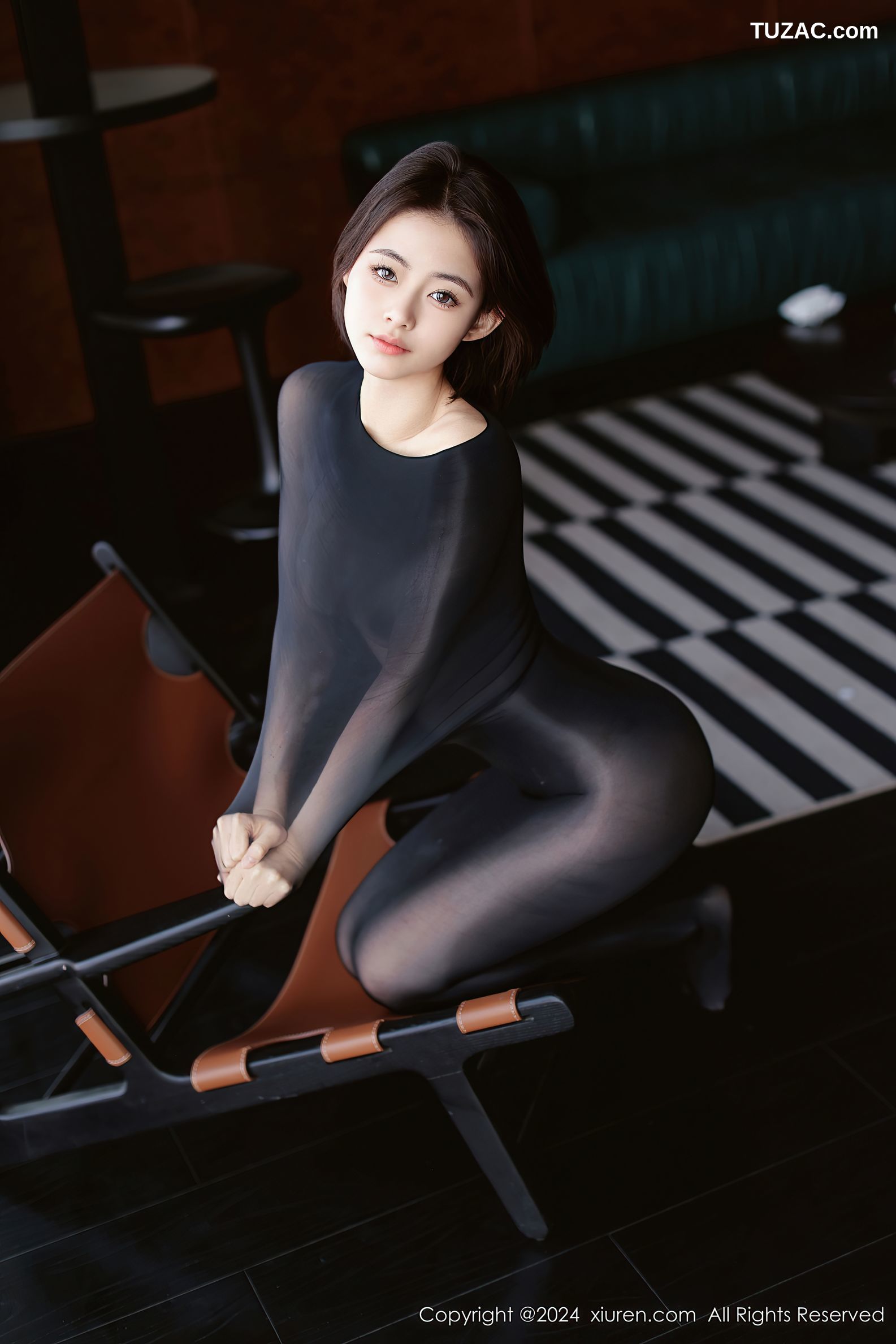 XiuRen秀人网-9684-小橘子orange-透视连体丝袜清纯短发美女彩色肛塞-2024.12.31