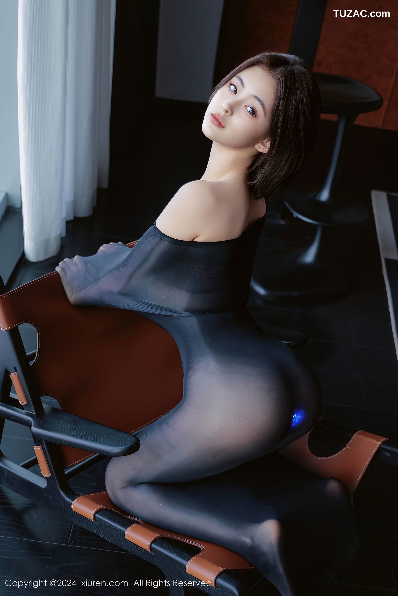 XiuRen秀人网-9684-小橘子orange-透视连体丝袜清纯短发美女彩色肛塞-2024.12.31