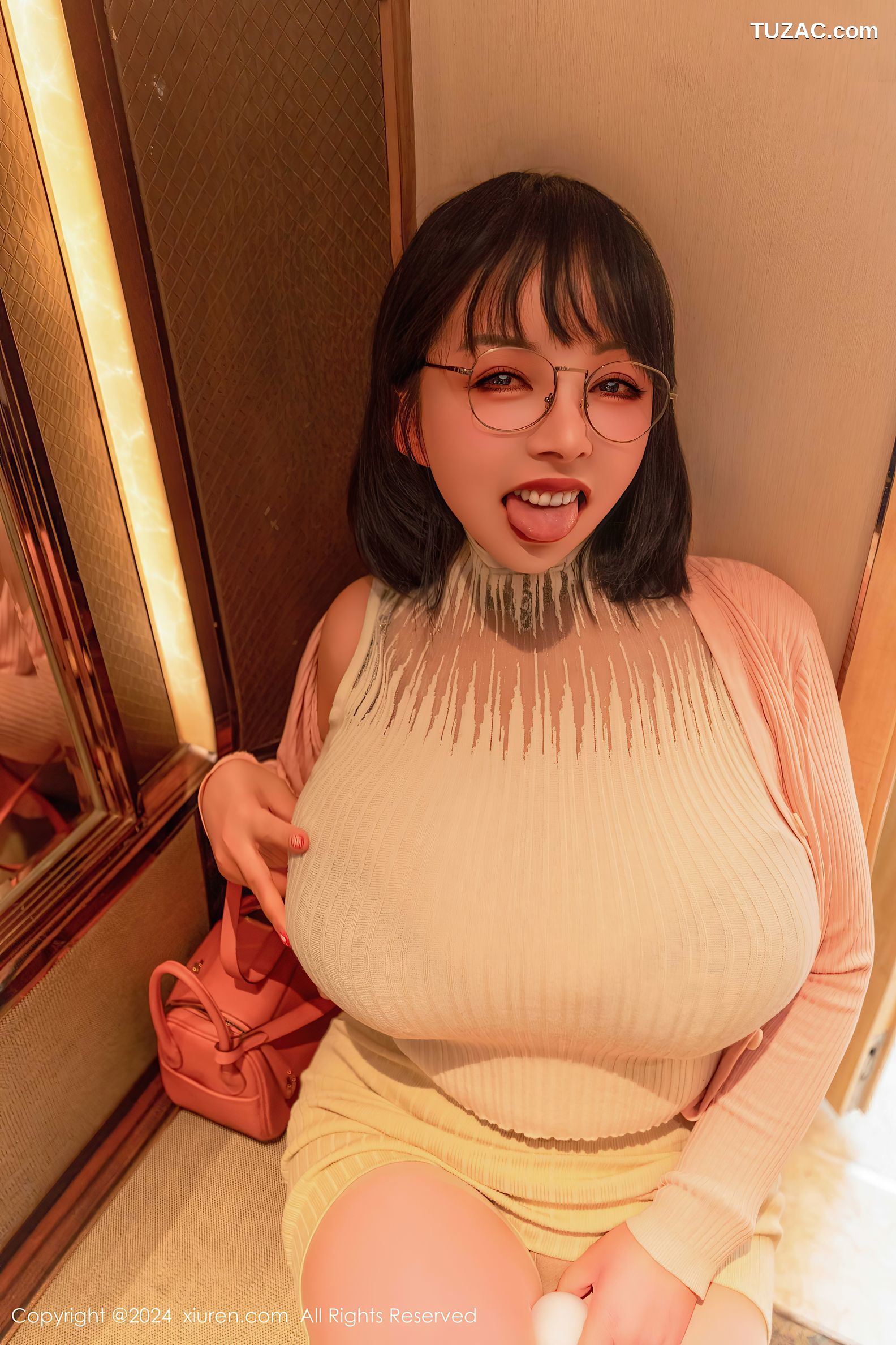 XiuRen秀人网-9685-油田溪溪-针织衫肥臀爆乳豹纹内衣-2024.12.31