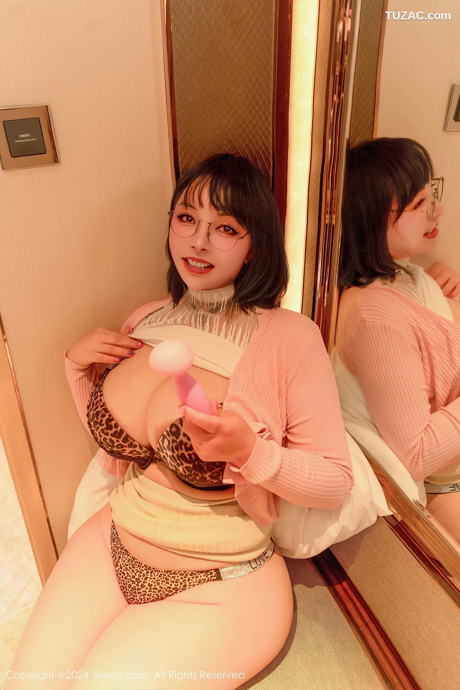 XiuRen秀人网-9685-油田溪溪-针织衫肥臀爆乳豹纹内衣-2024.12.31