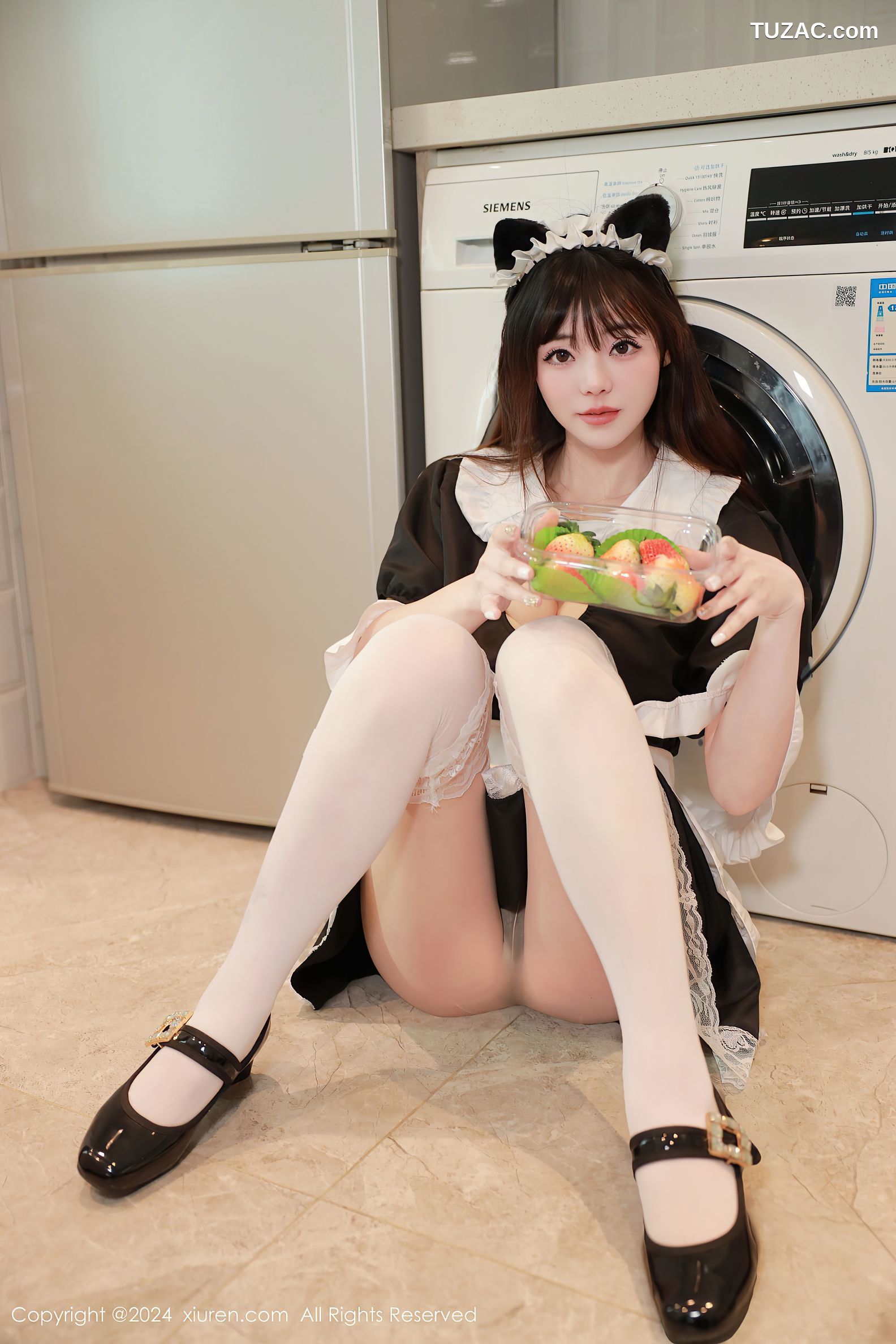 XiuRen秀人网-9686-佘贝拉Bella-黑白情趣女仆装肉丝-2024.12.31