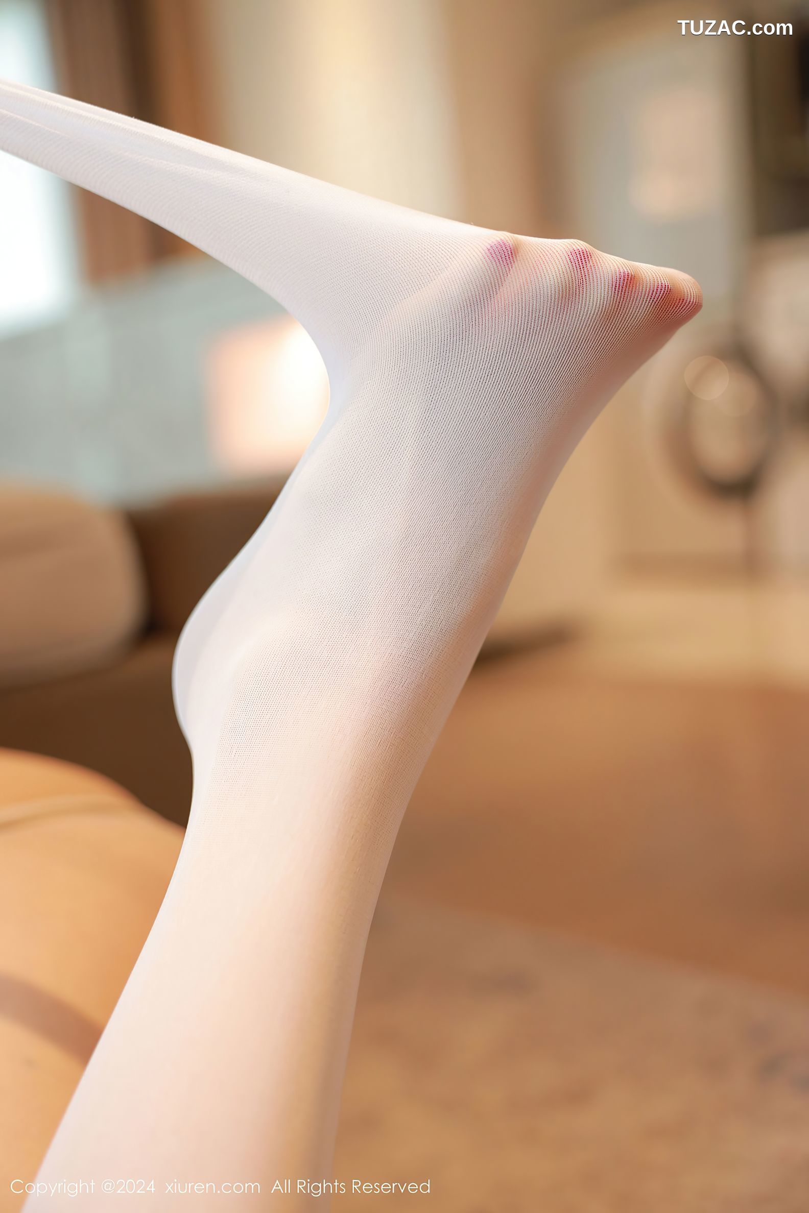 XiuRen秀人网-9686-佘贝拉Bella-黑白情趣女仆装肉丝-2024.12.31