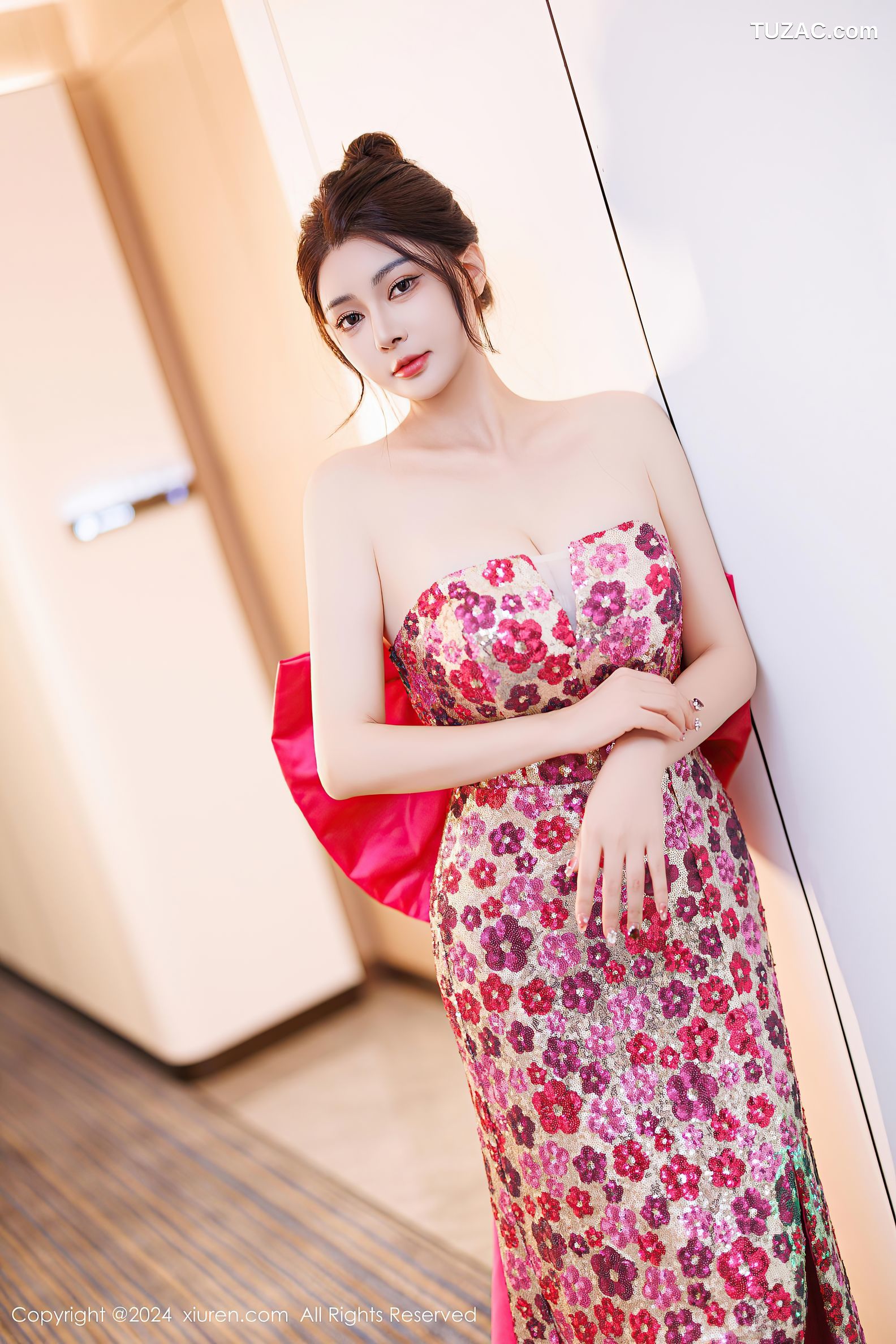 XiuRen秀人网-9688-凯竹Quinn-比基尼-抹胸长裙-灰色吊带短裙-2024.12.31