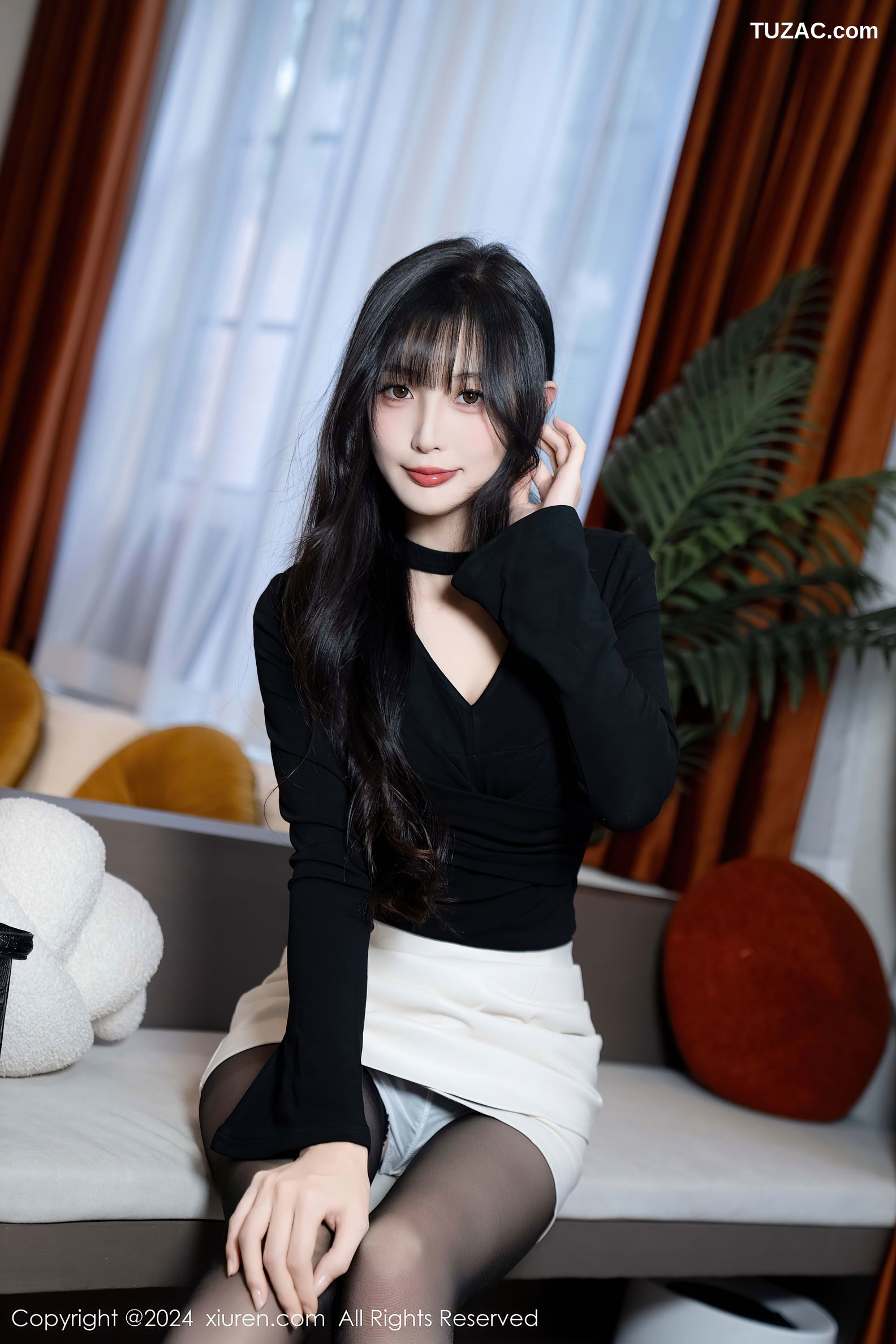 XiuRen秀人网-9691-林星阑-黑T白短裙暗绿色内衣黑丝-2024.12.31