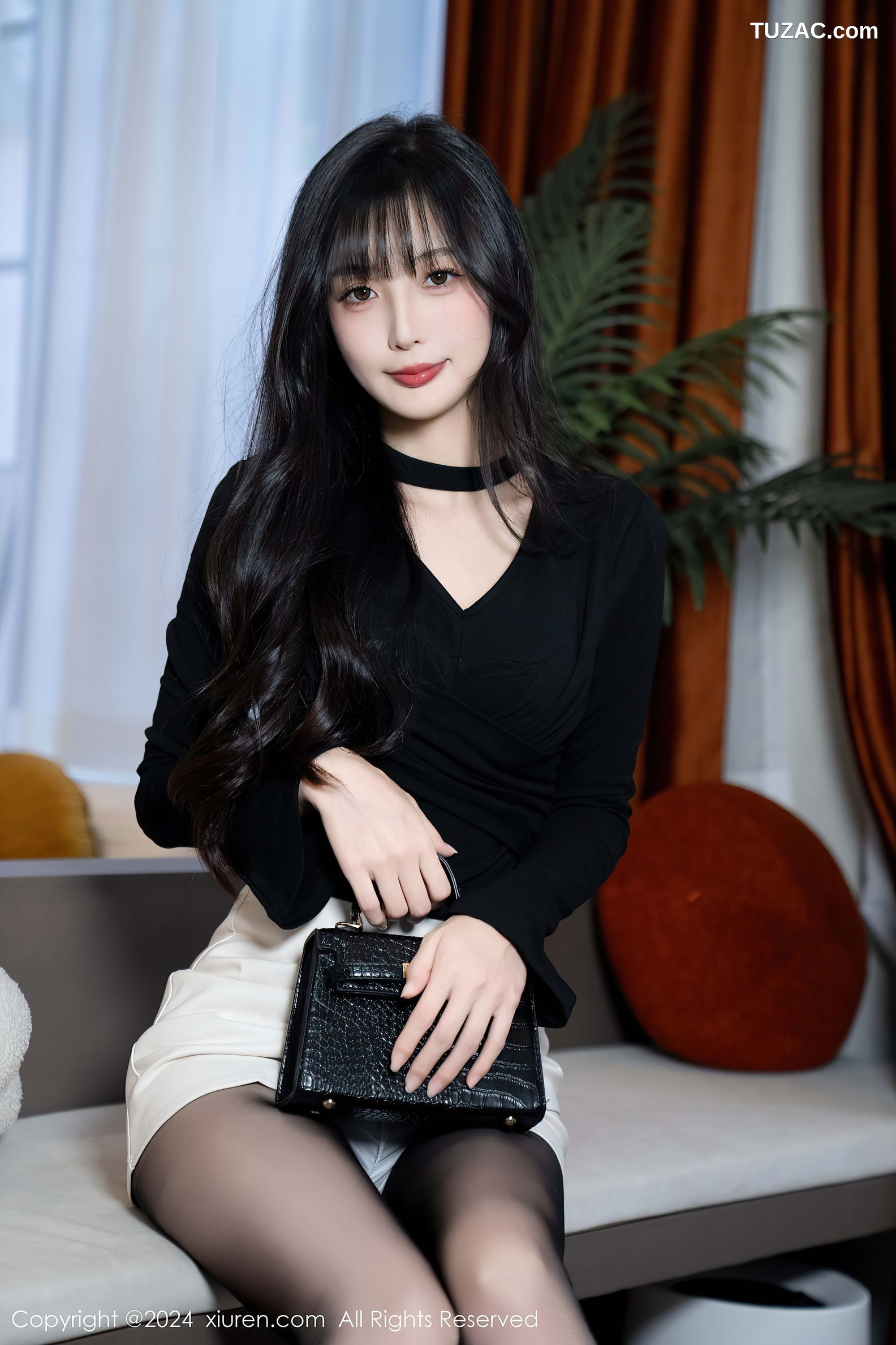 XiuRen秀人网-9691-林星阑-黑T白短裙暗绿色内衣黑丝-2024.12.31