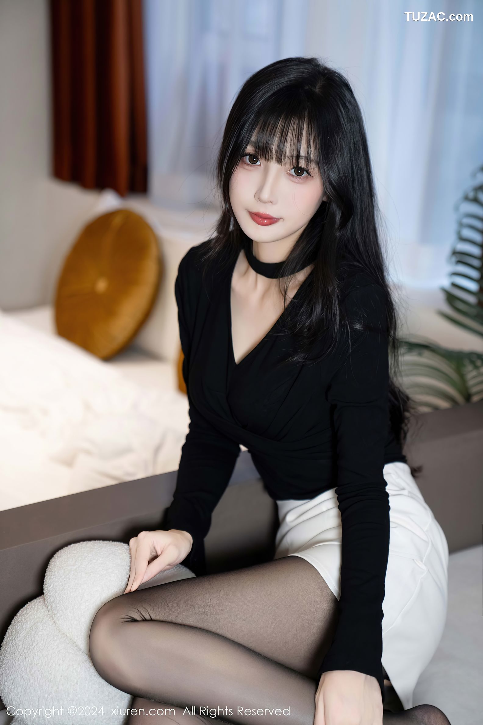 XiuRen秀人网-9691-林星阑-黑T白短裙暗绿色内衣黑丝-2024.12.31