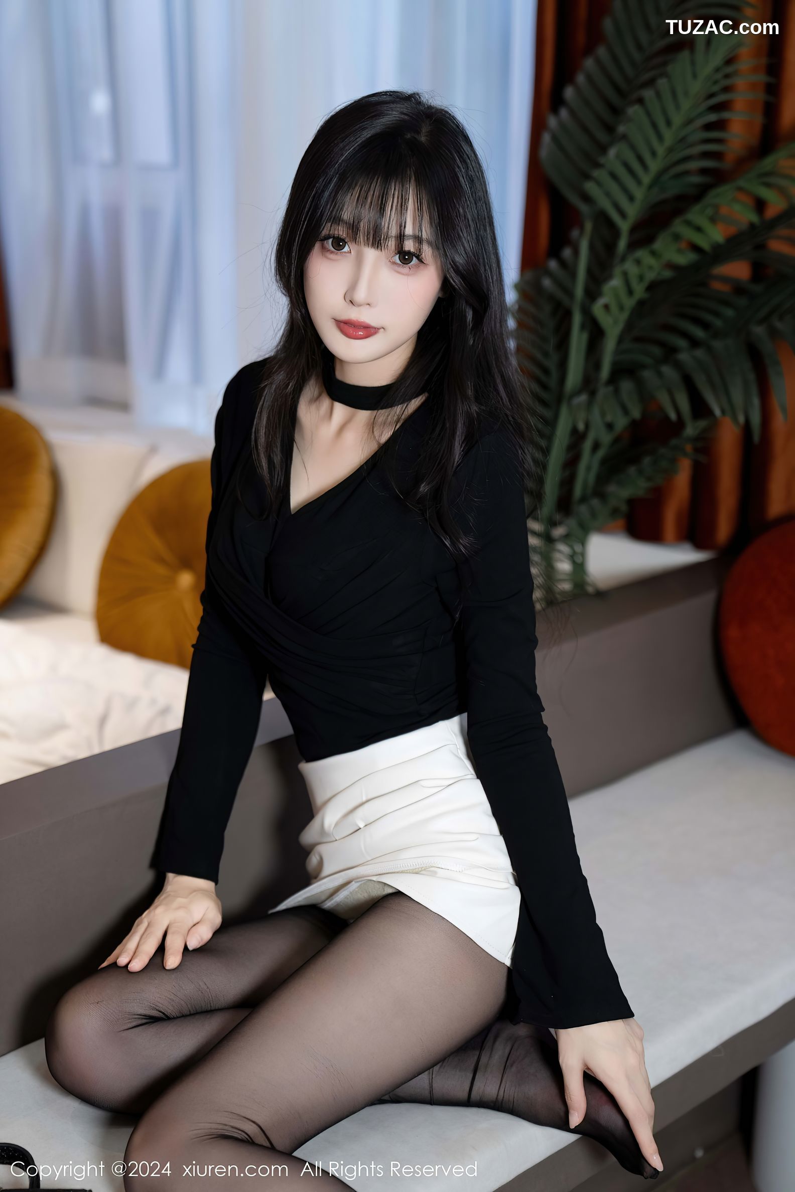 XiuRen秀人网-9691-林星阑-黑T白短裙暗绿色内衣黑丝-2024.12.31